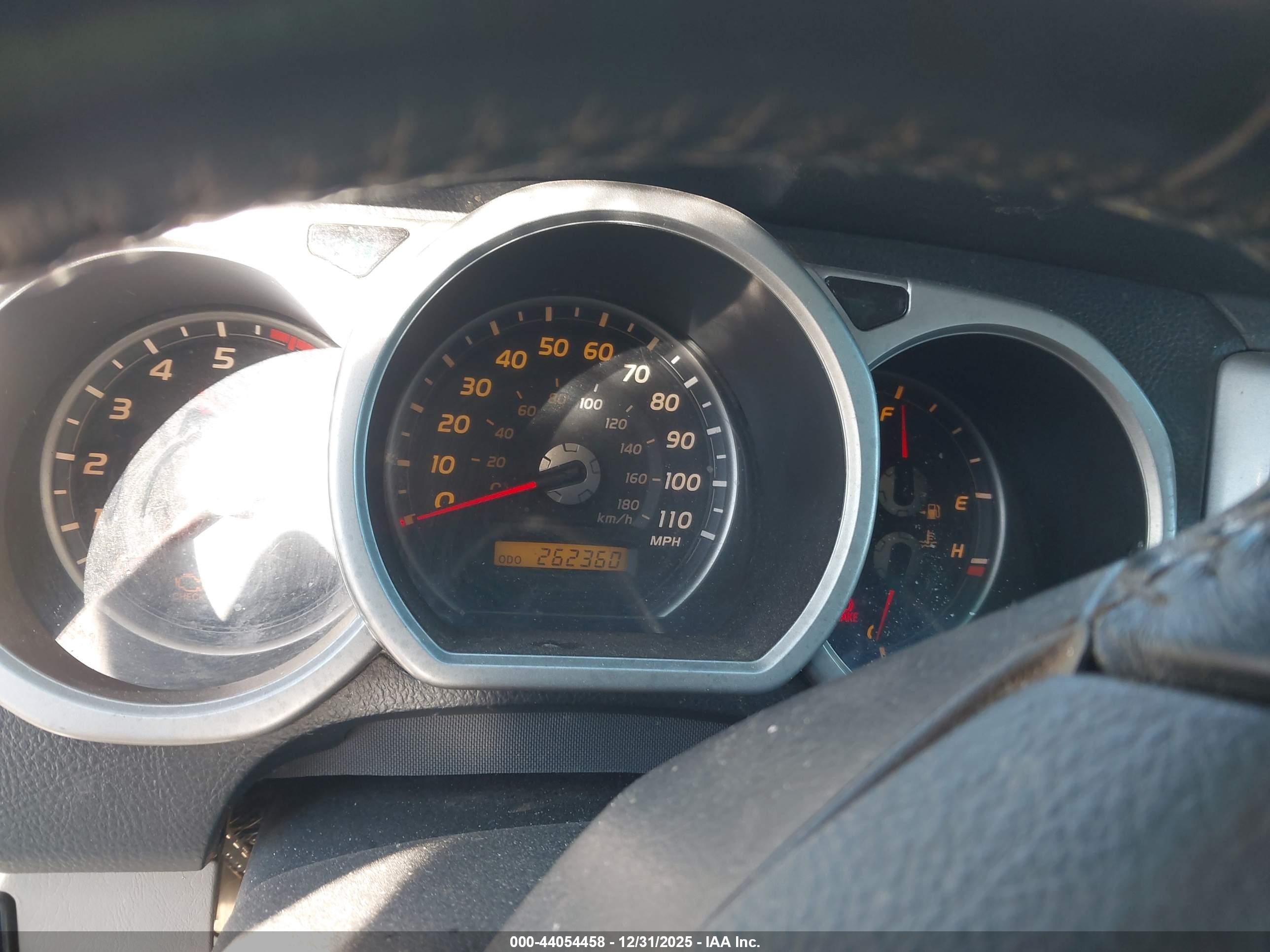 TOYOTA 4RUNNER image 7