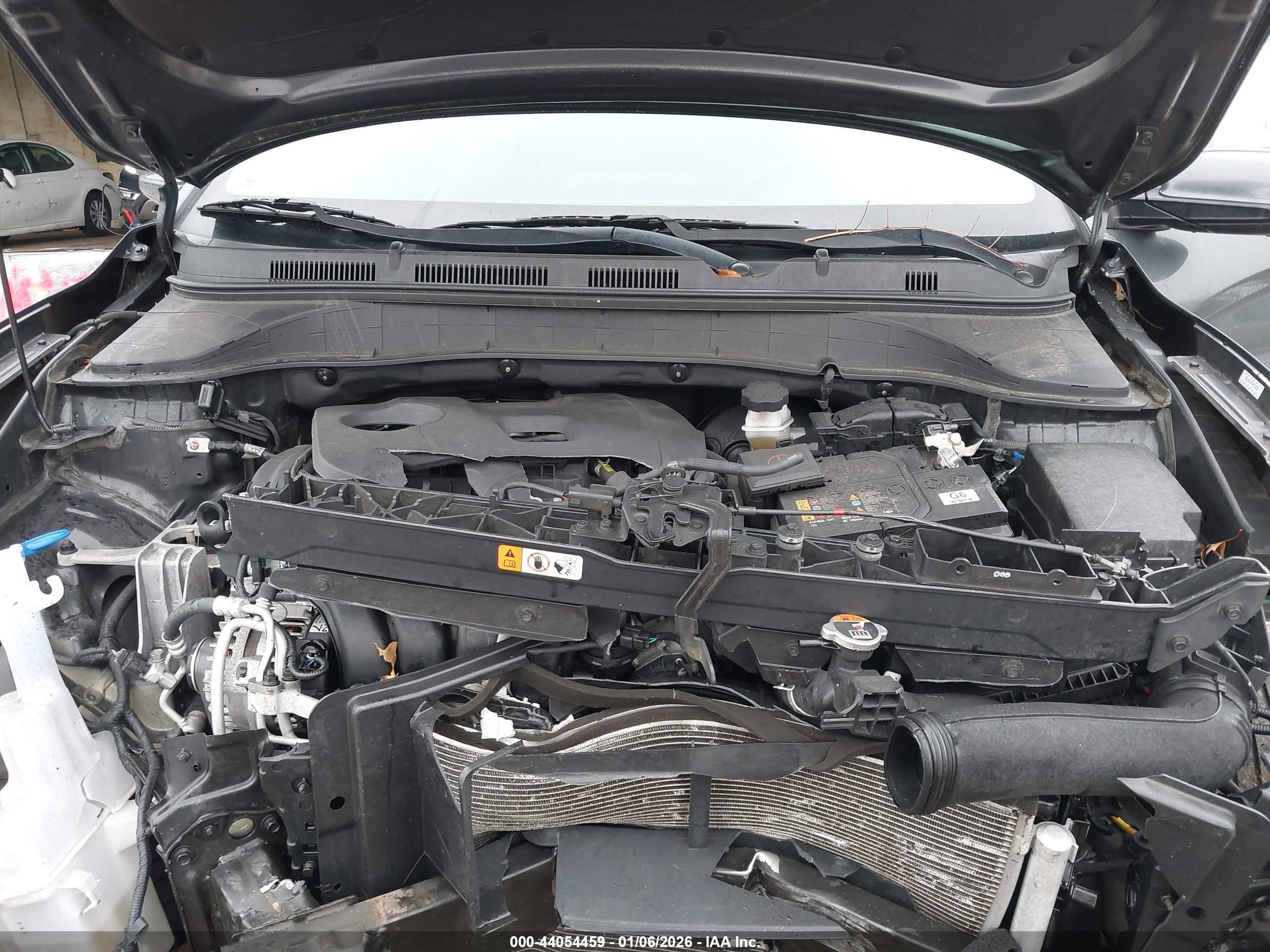 HYUNDAI KONA image 10