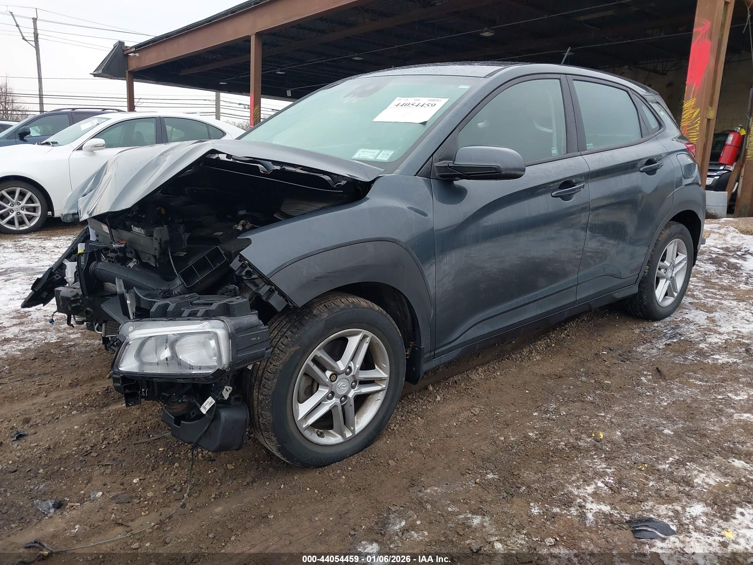 HYUNDAI KONA image 2