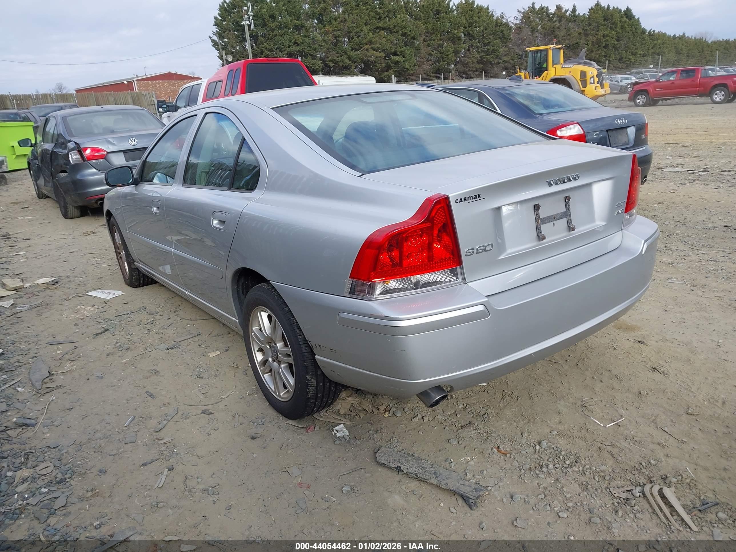 VOLVO S60 image 3
