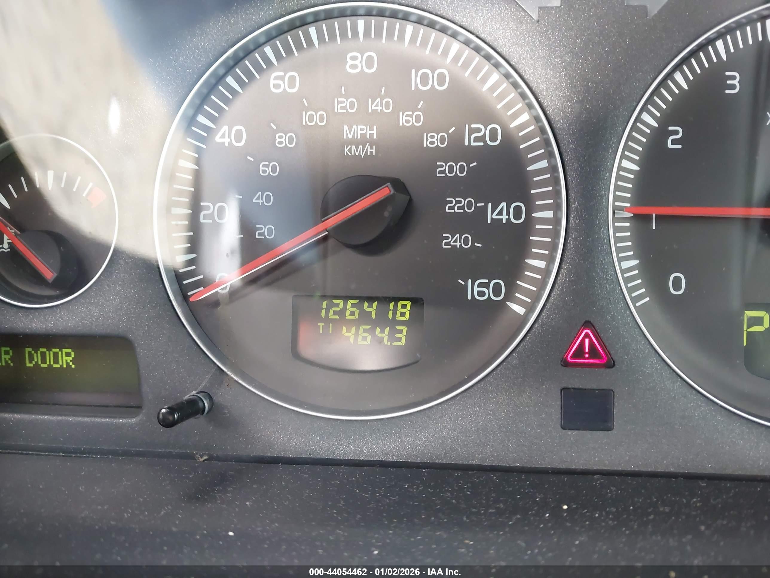 VOLVO S60 image 7