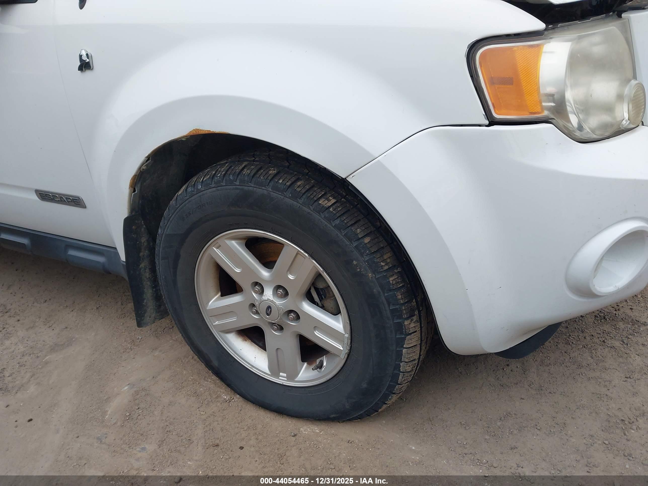 FORD ESCAPE image 6