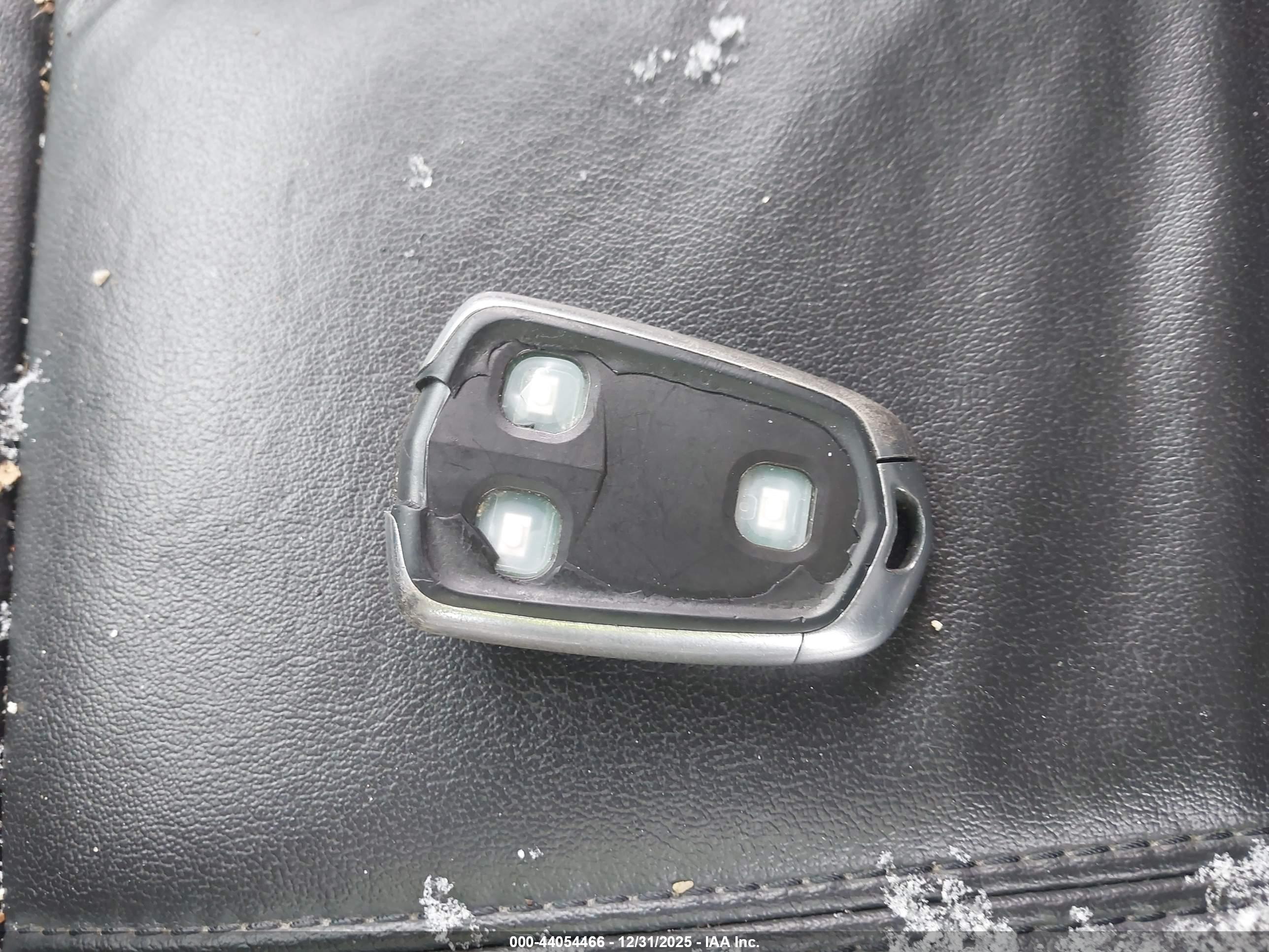 CADILLAC SRX image 11