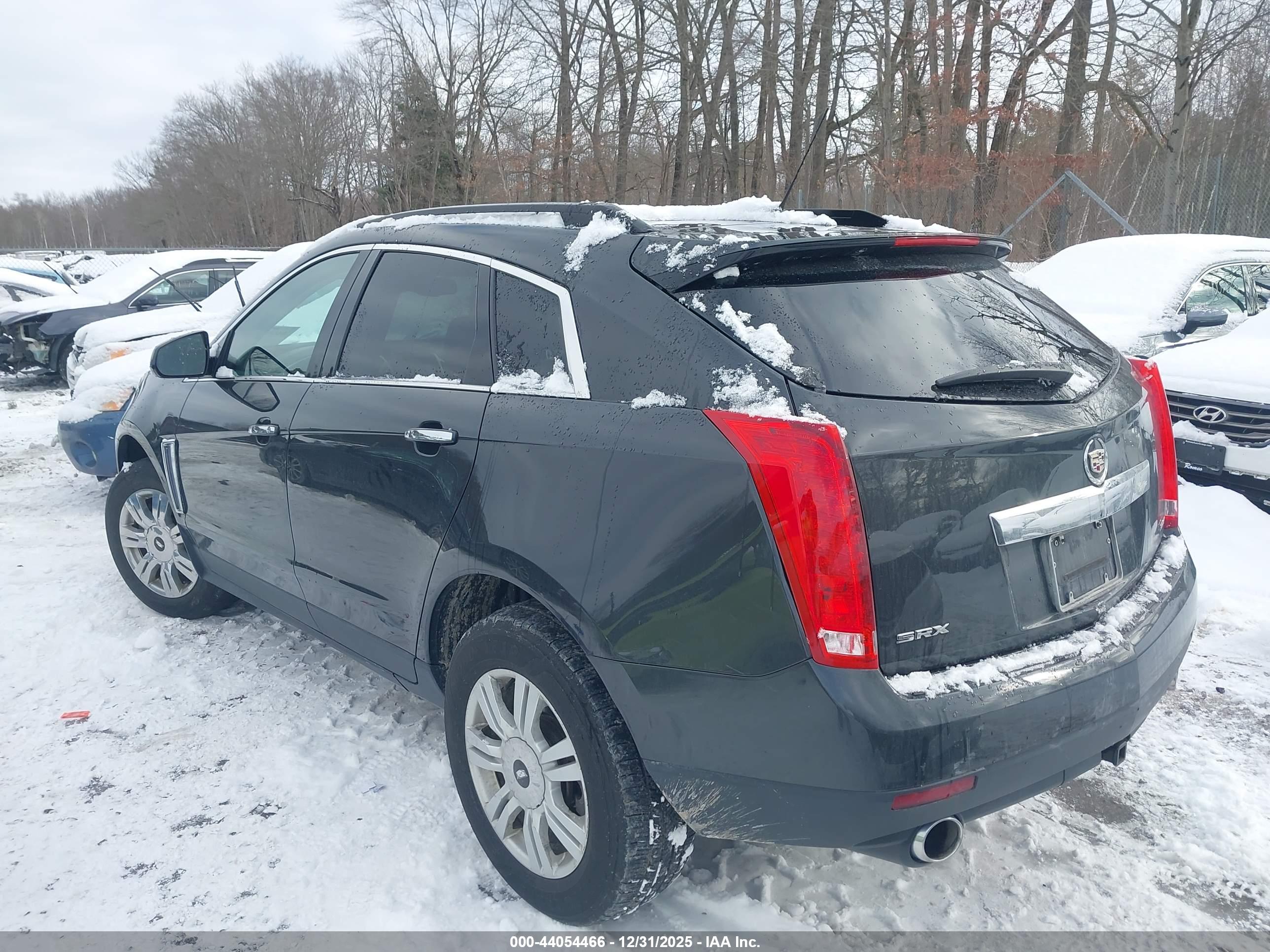 CADILLAC SRX image 3