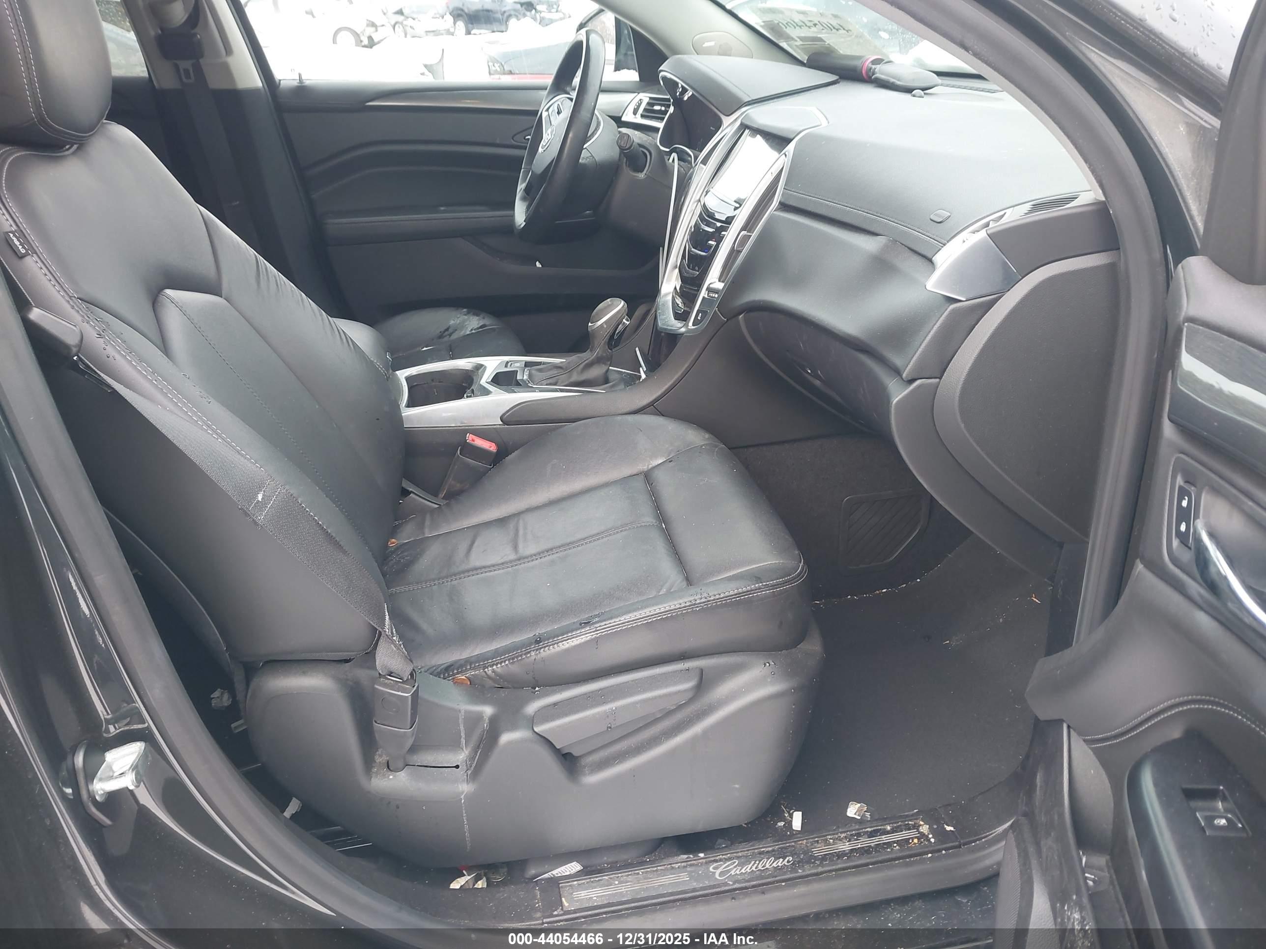 CADILLAC SRX image 5