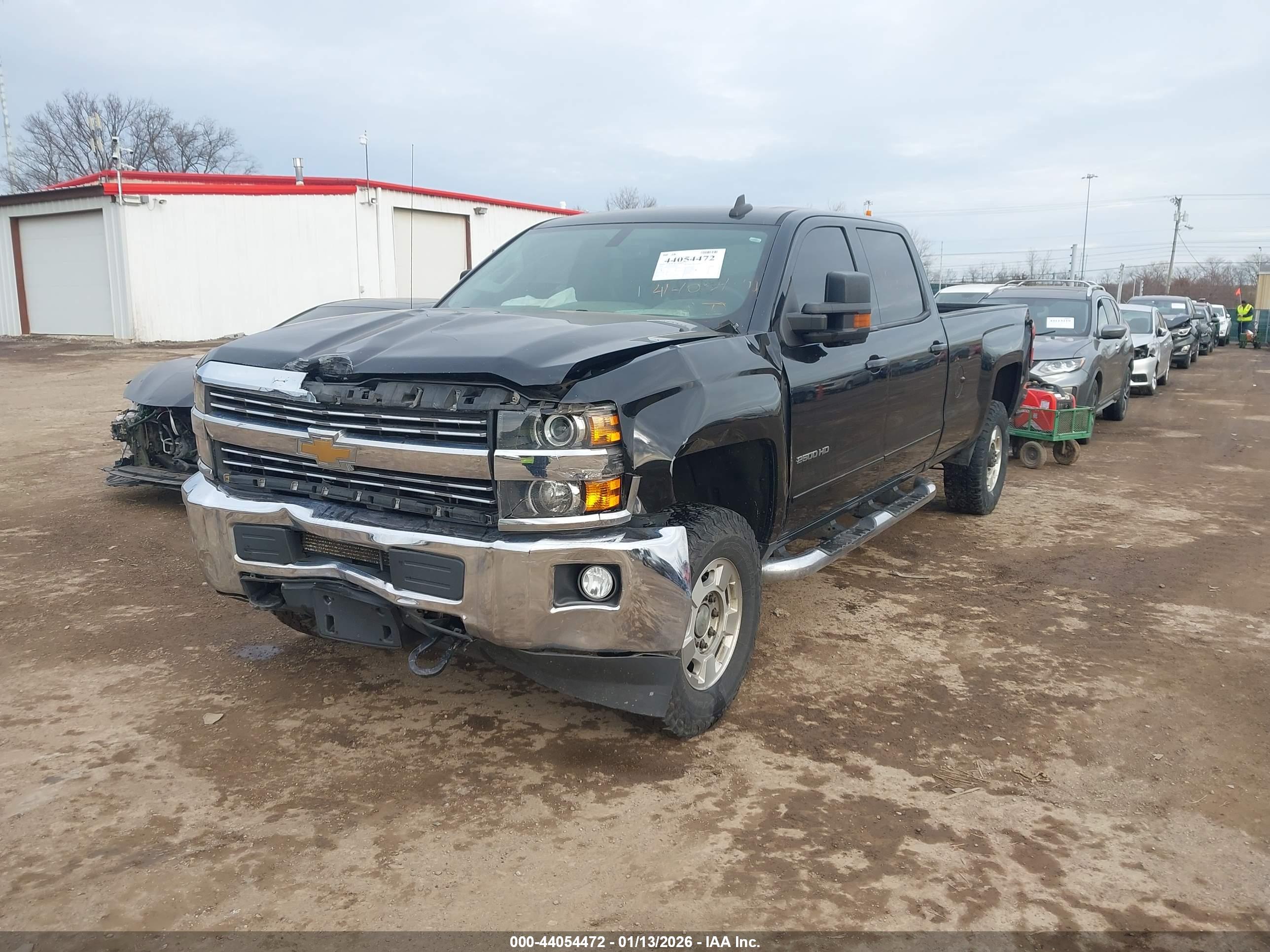 CHEVROLET SILVERADO image 2