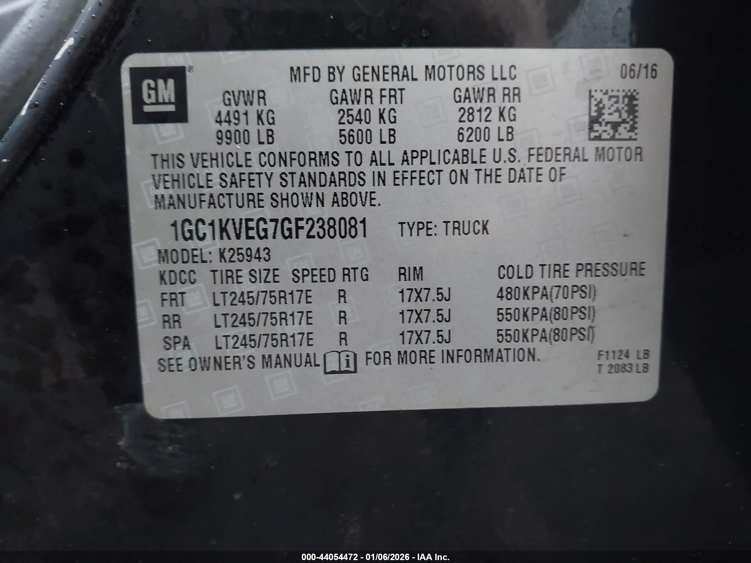 CHEVROLET SILVERADO image 9