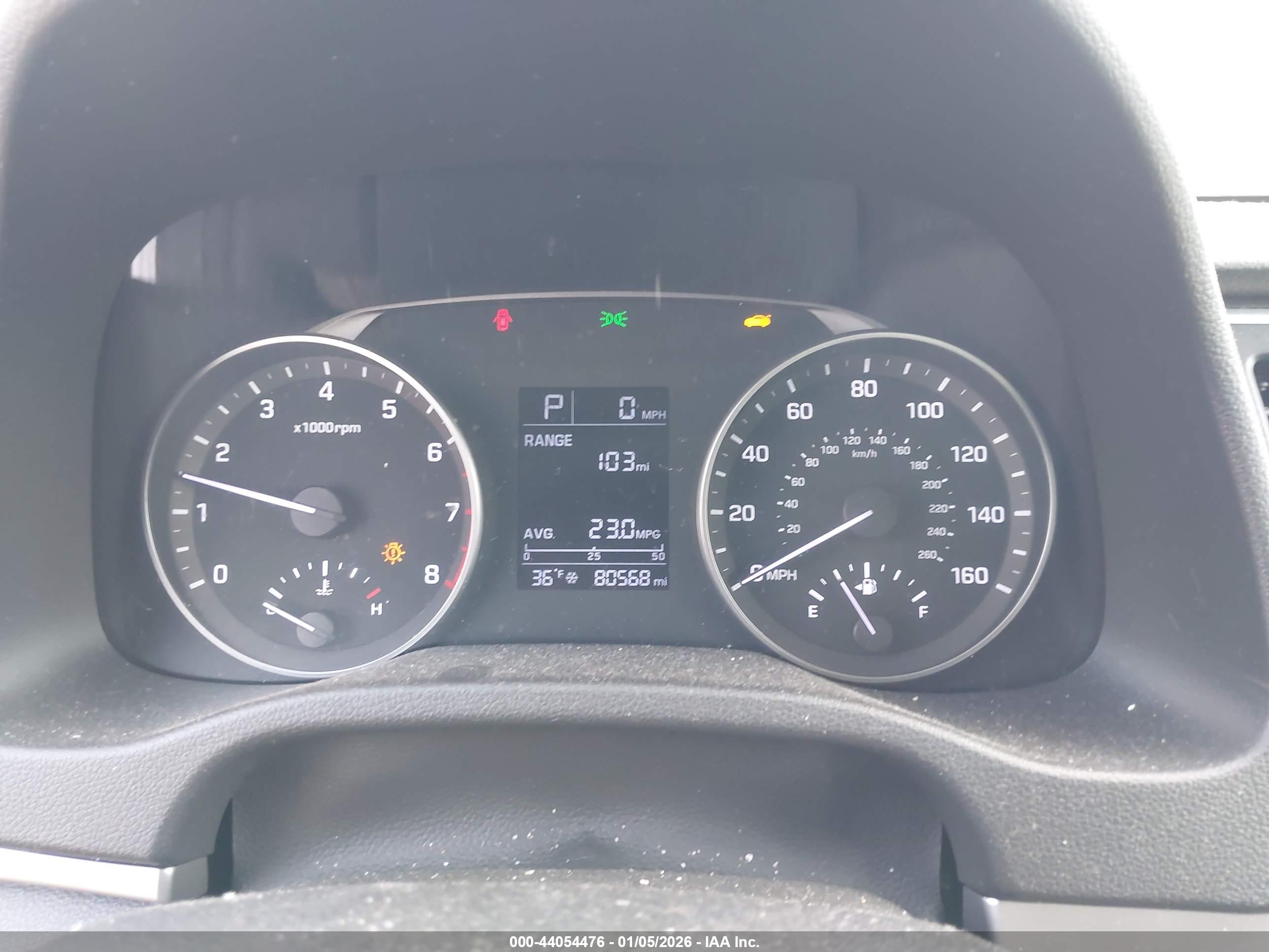 HYUNDAI ELANTRA image 7
