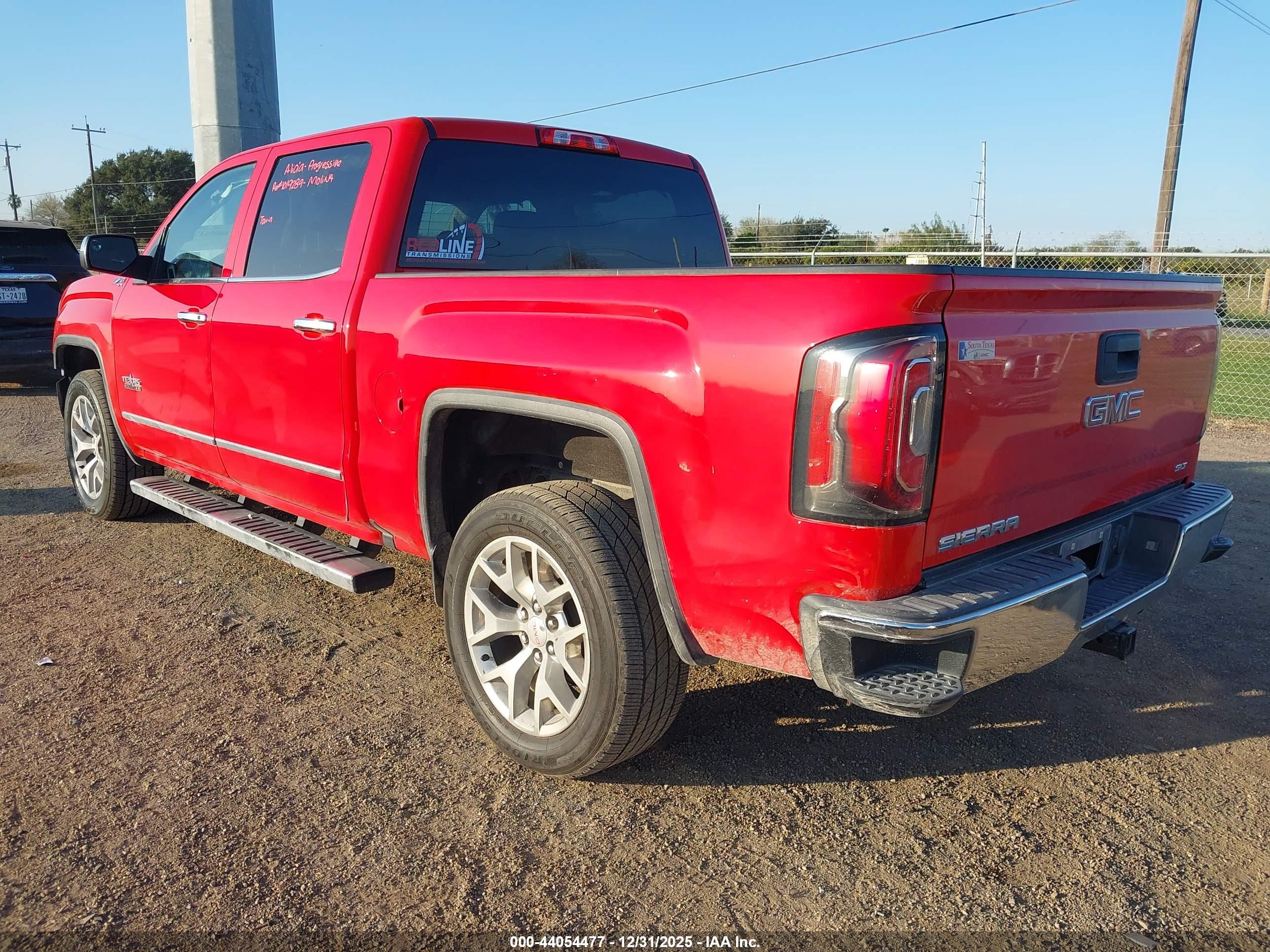 GMC SIERRA image 3