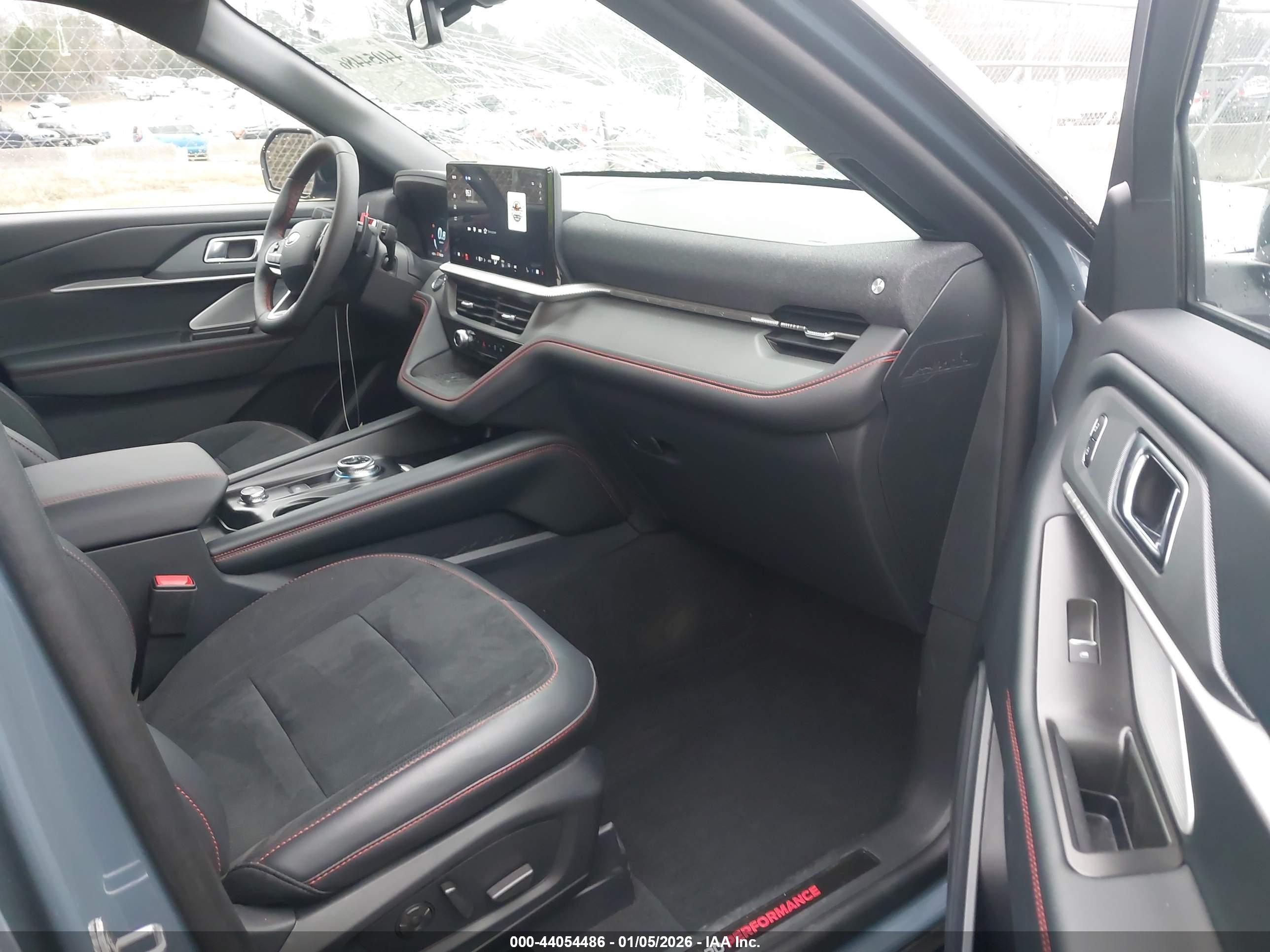 FORD EXPLORER image 5