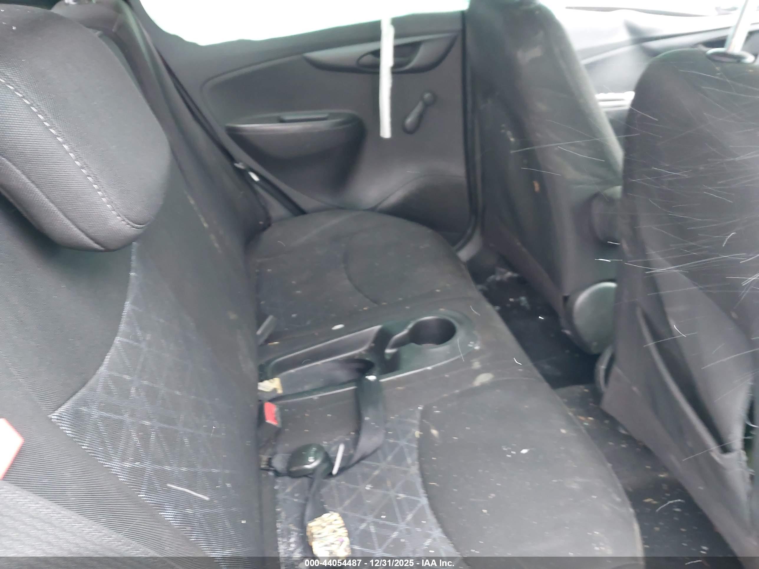 CHEVROLET SPARK image 8