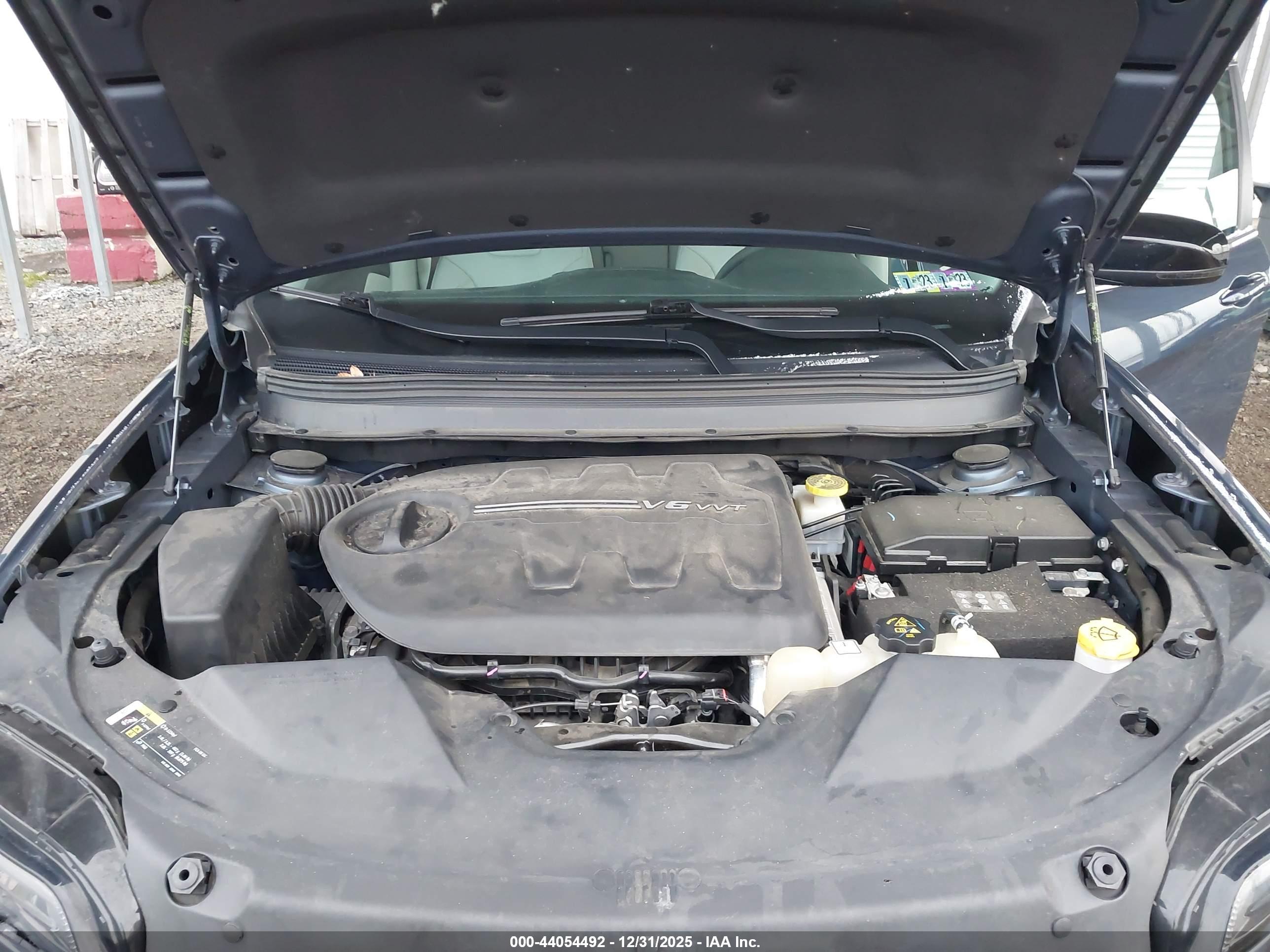JEEP CHEROKEE image 10