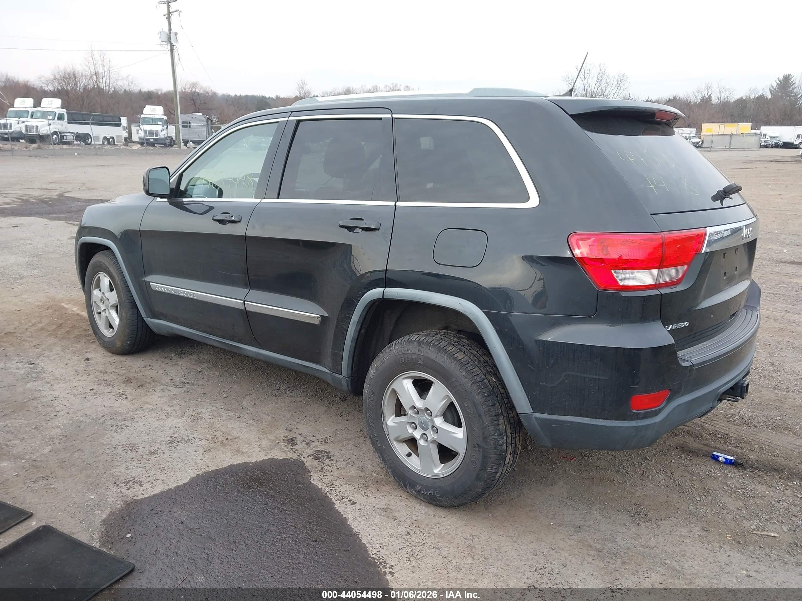 JEEP GRAND image 3