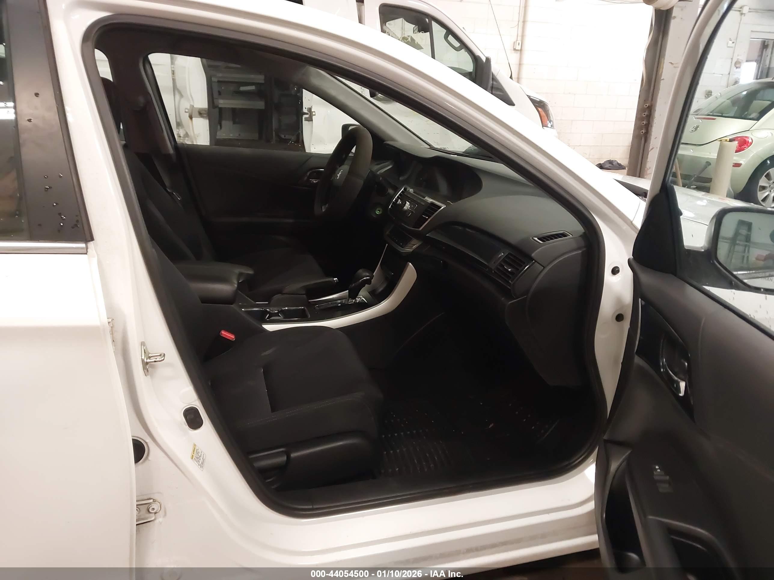 HONDA ACCORD image 5