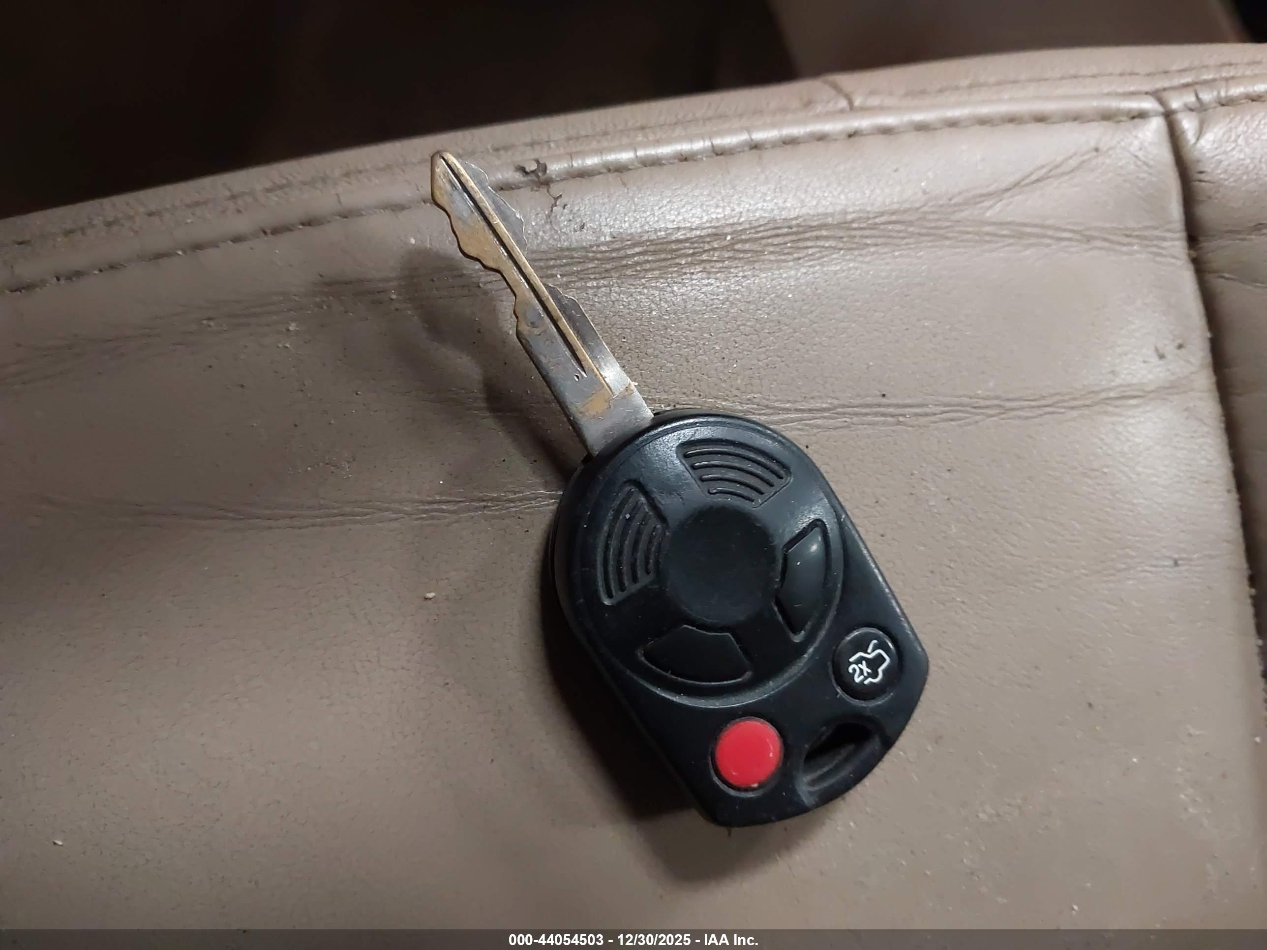 FORD ESCAPE image 11