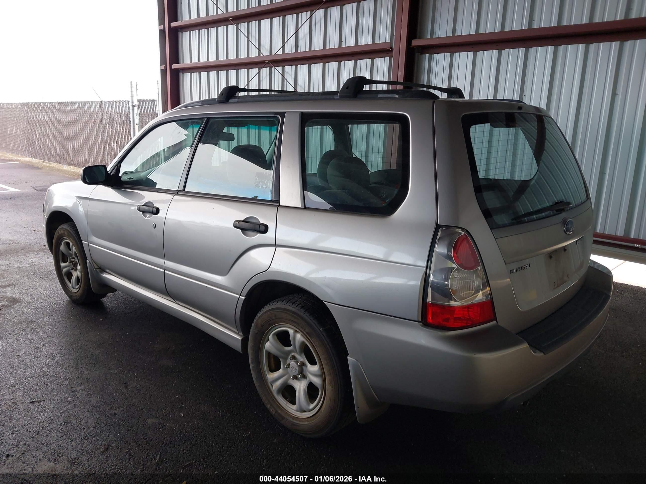 SUBARU FORESTER image 3