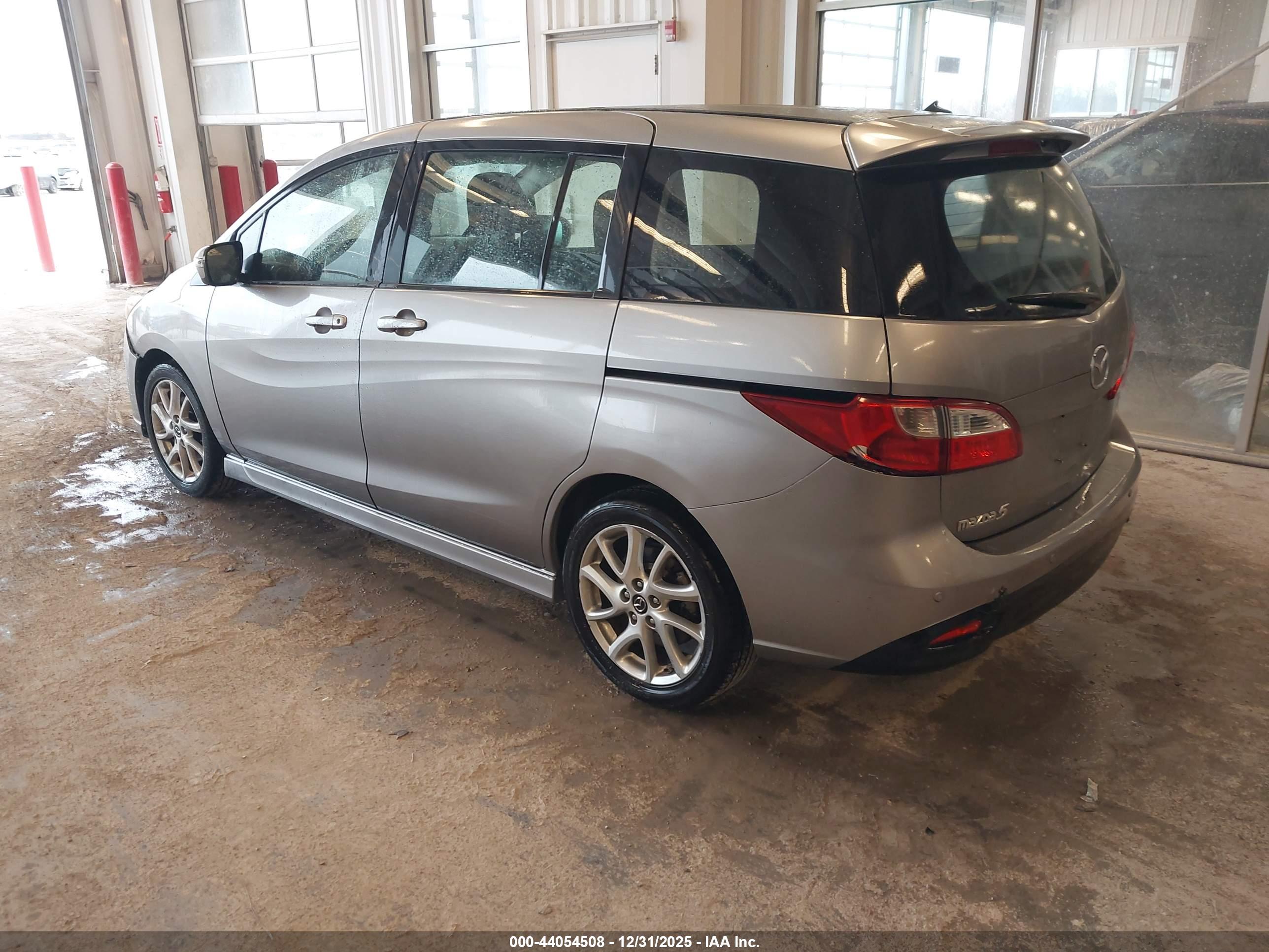 MAZDA MAZDA5 image 3