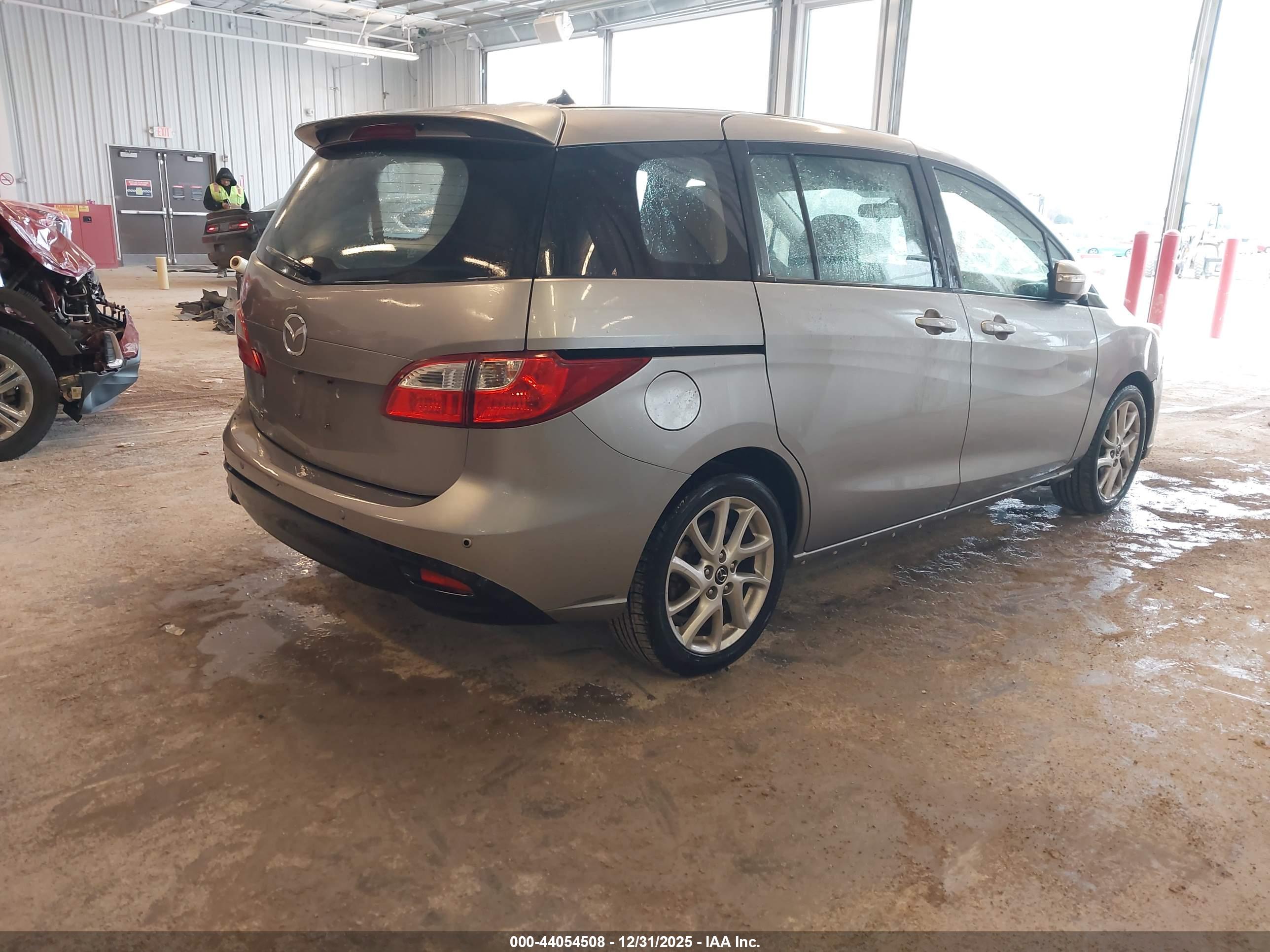 MAZDA MAZDA5 image 4