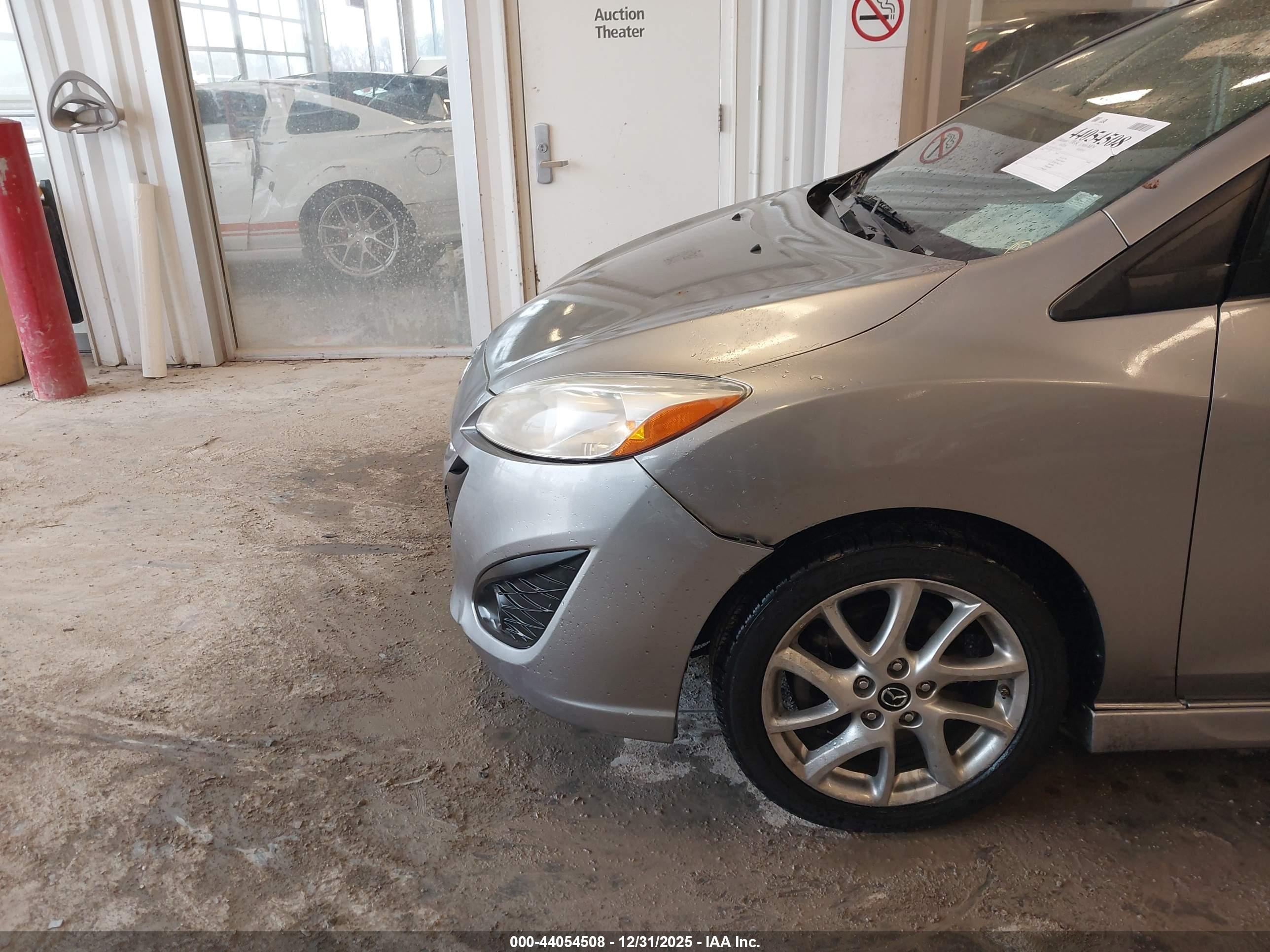 MAZDA MAZDA5 image 6