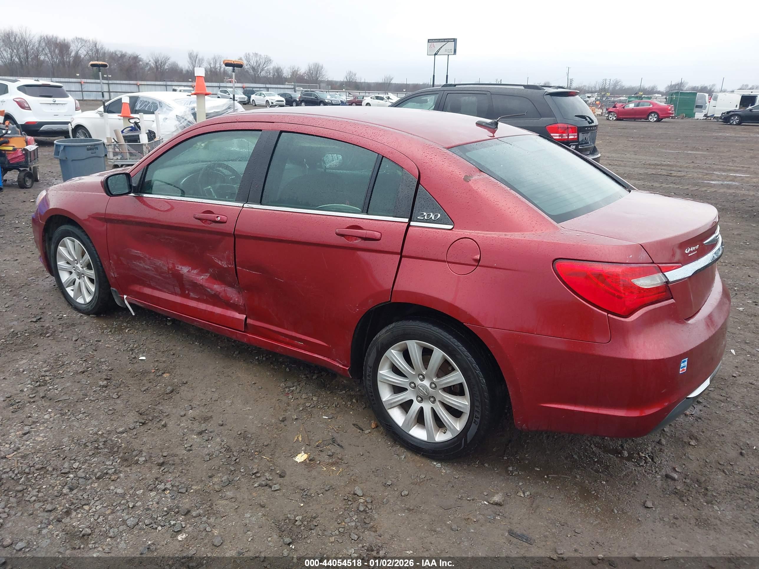 CHRYSLER 200 image 3