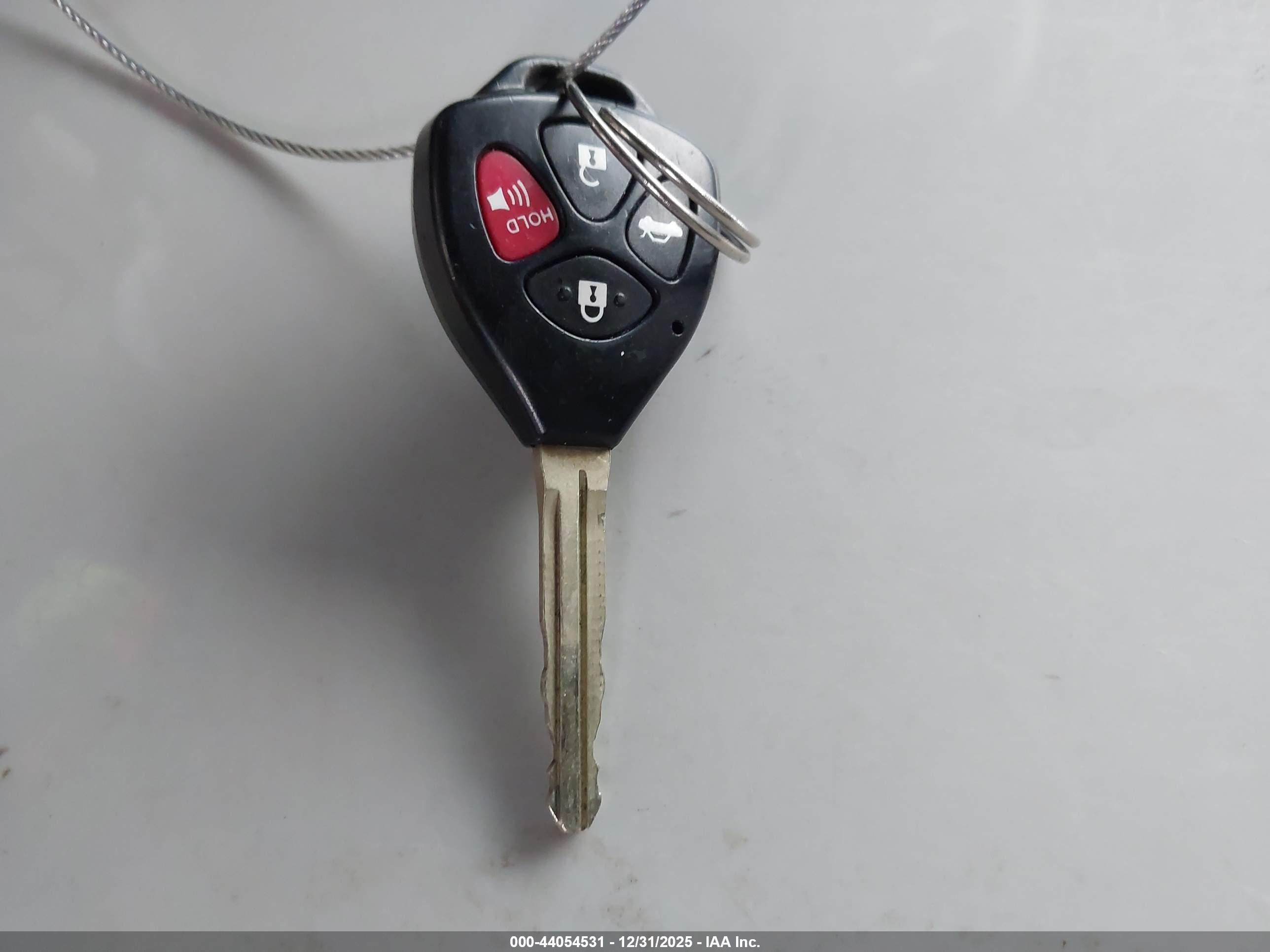 TOYOTA YARIS image 11