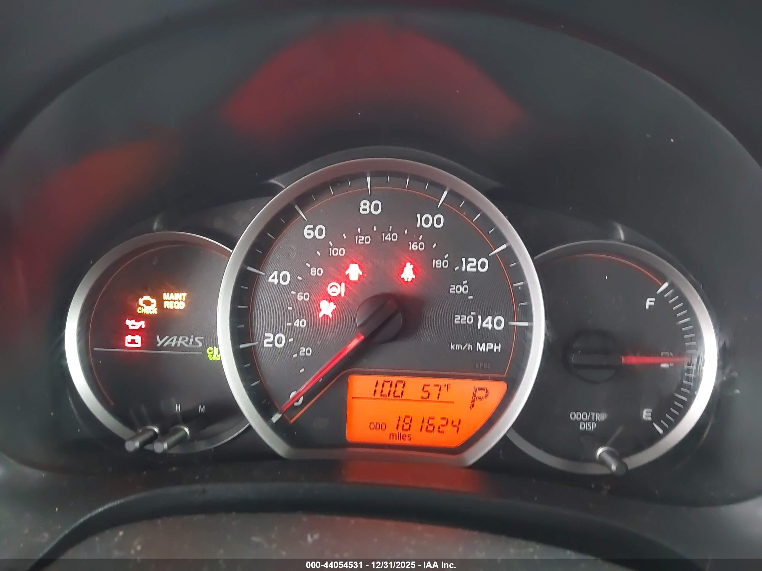 TOYOTA YARIS image 7