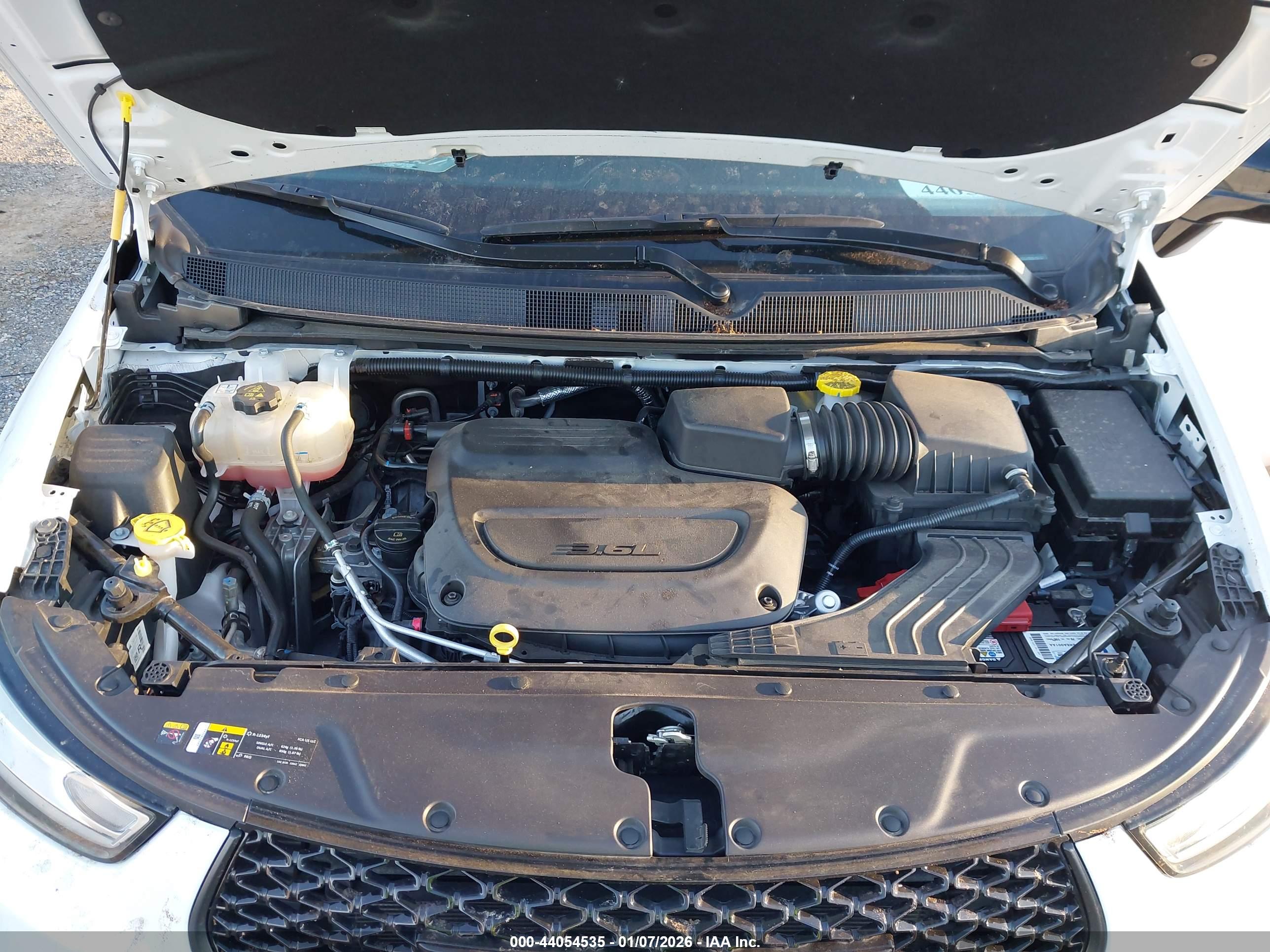 CHRYSLER PACIFICA image 10