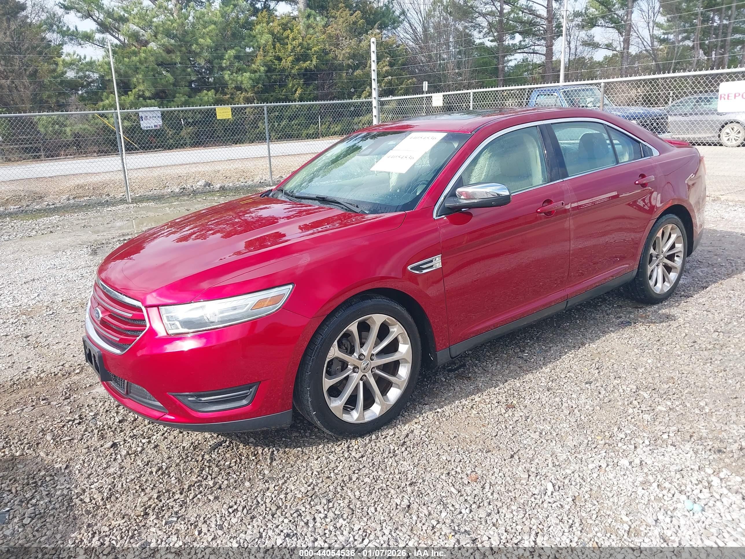FORD TAURUS image 2