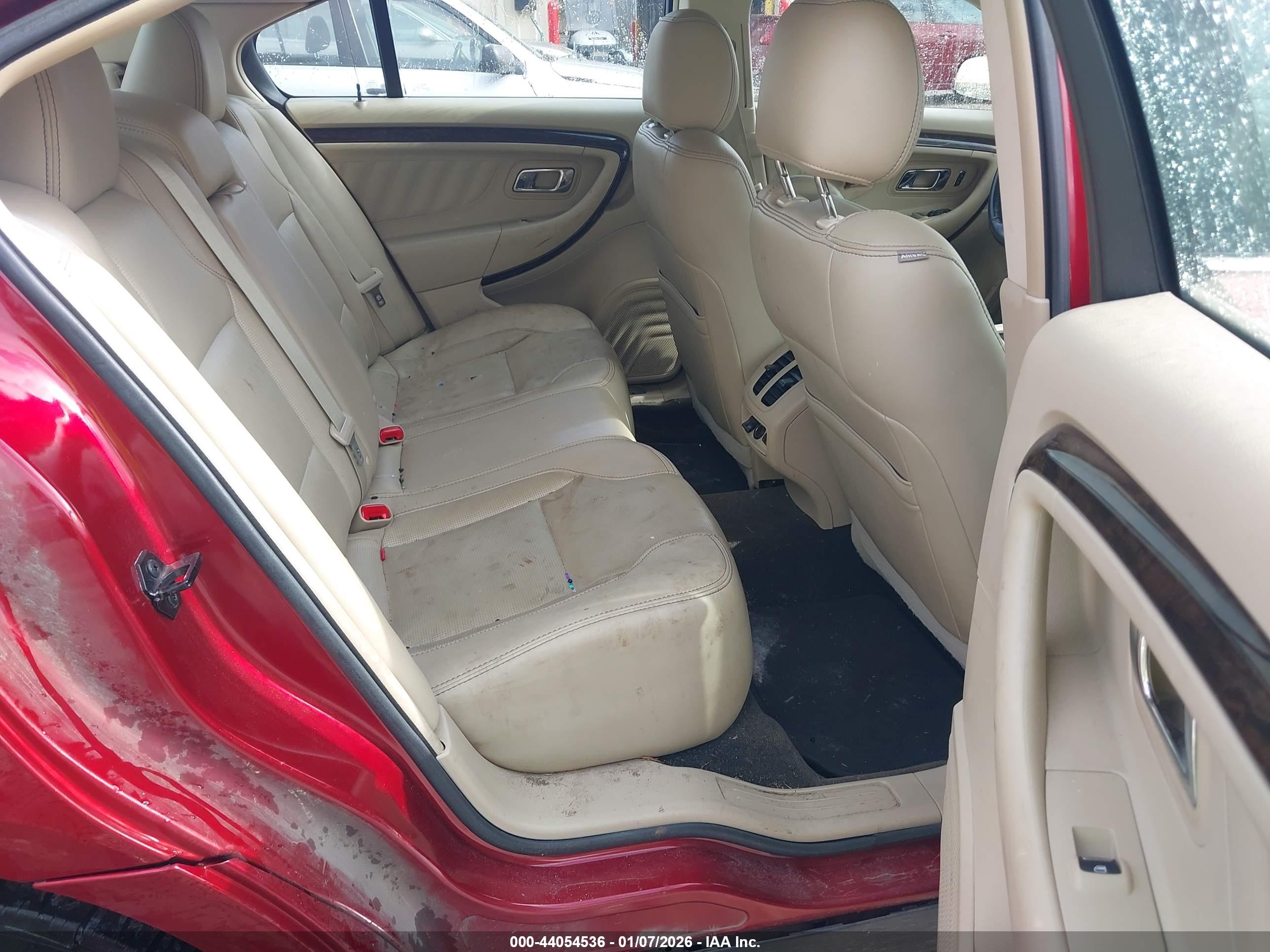 FORD TAURUS image 8