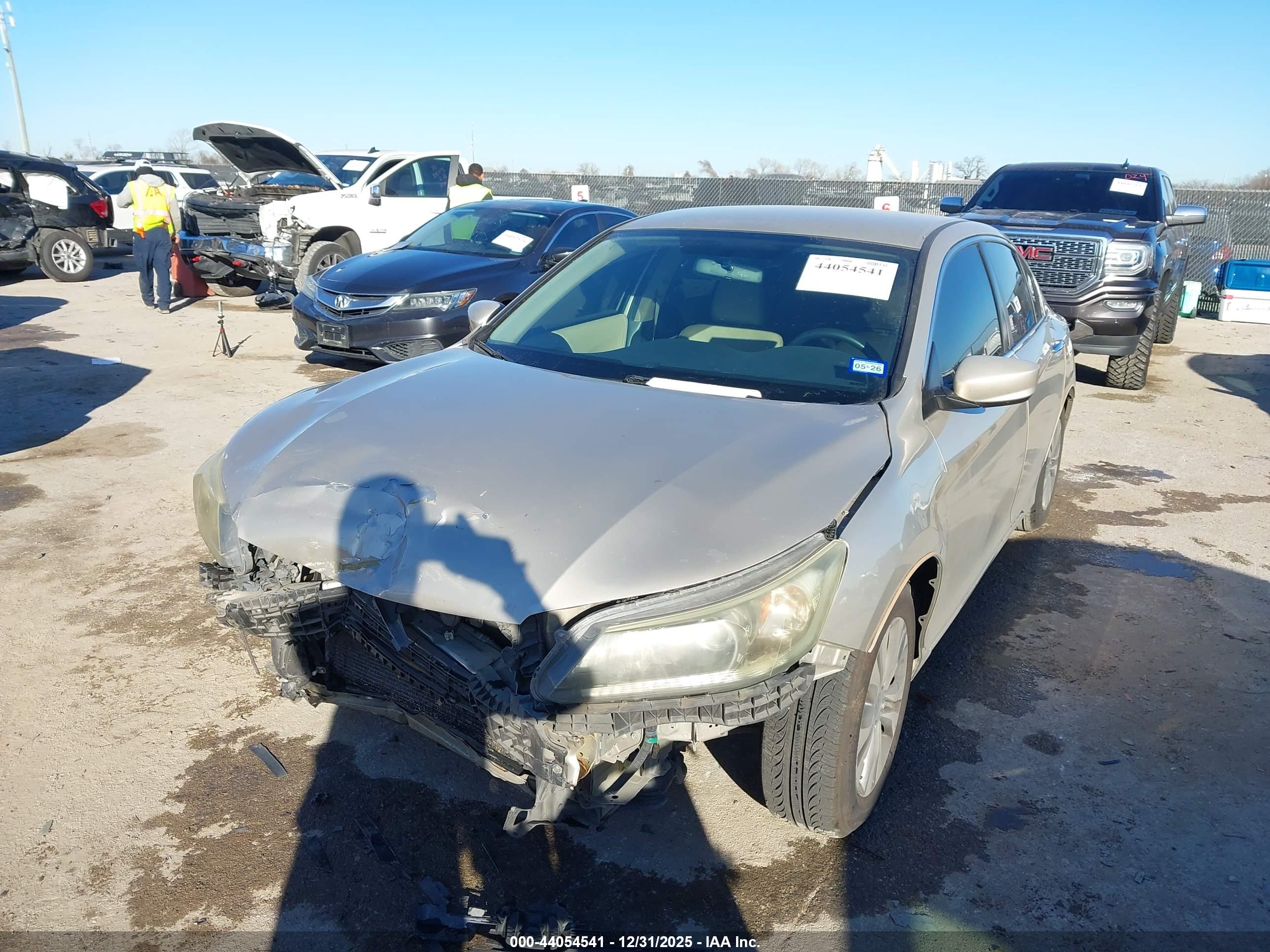 HONDA ACCORD image 2