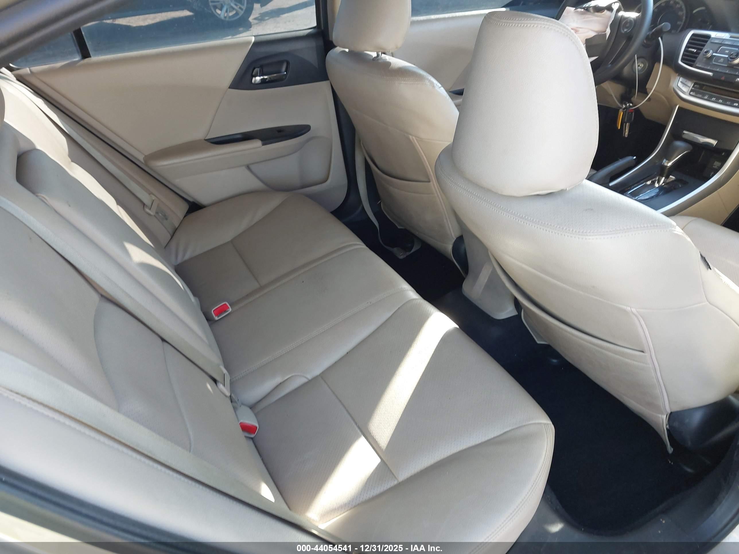 HONDA ACCORD image 8