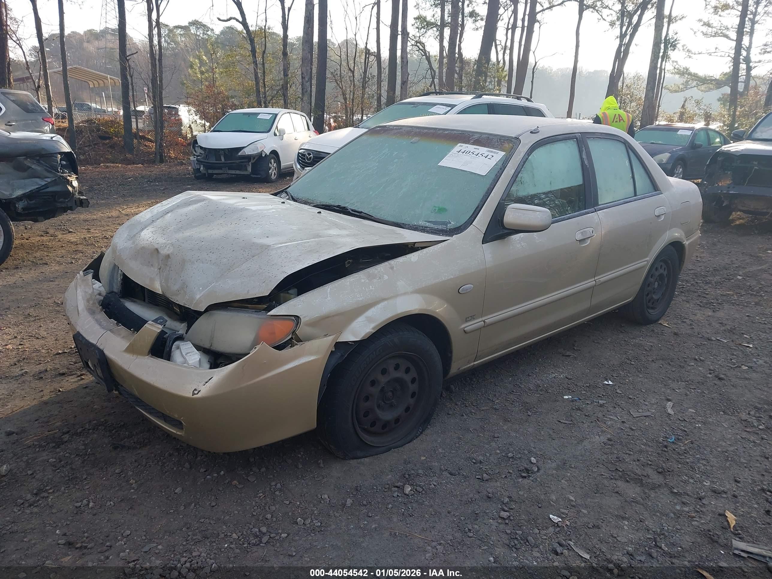 MAZDA PROTEGE image 2