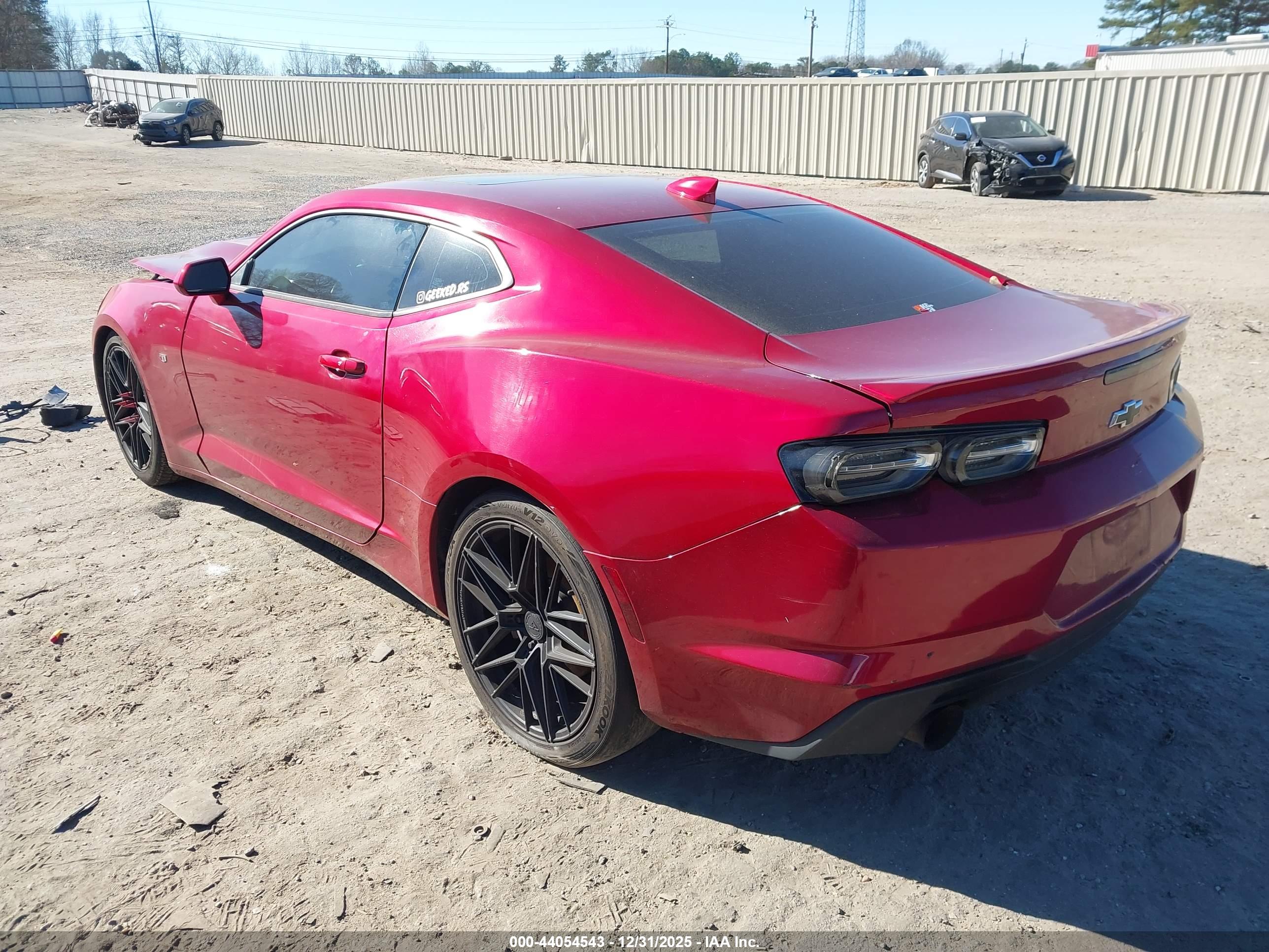 CHEVROLET CAMARO image 3