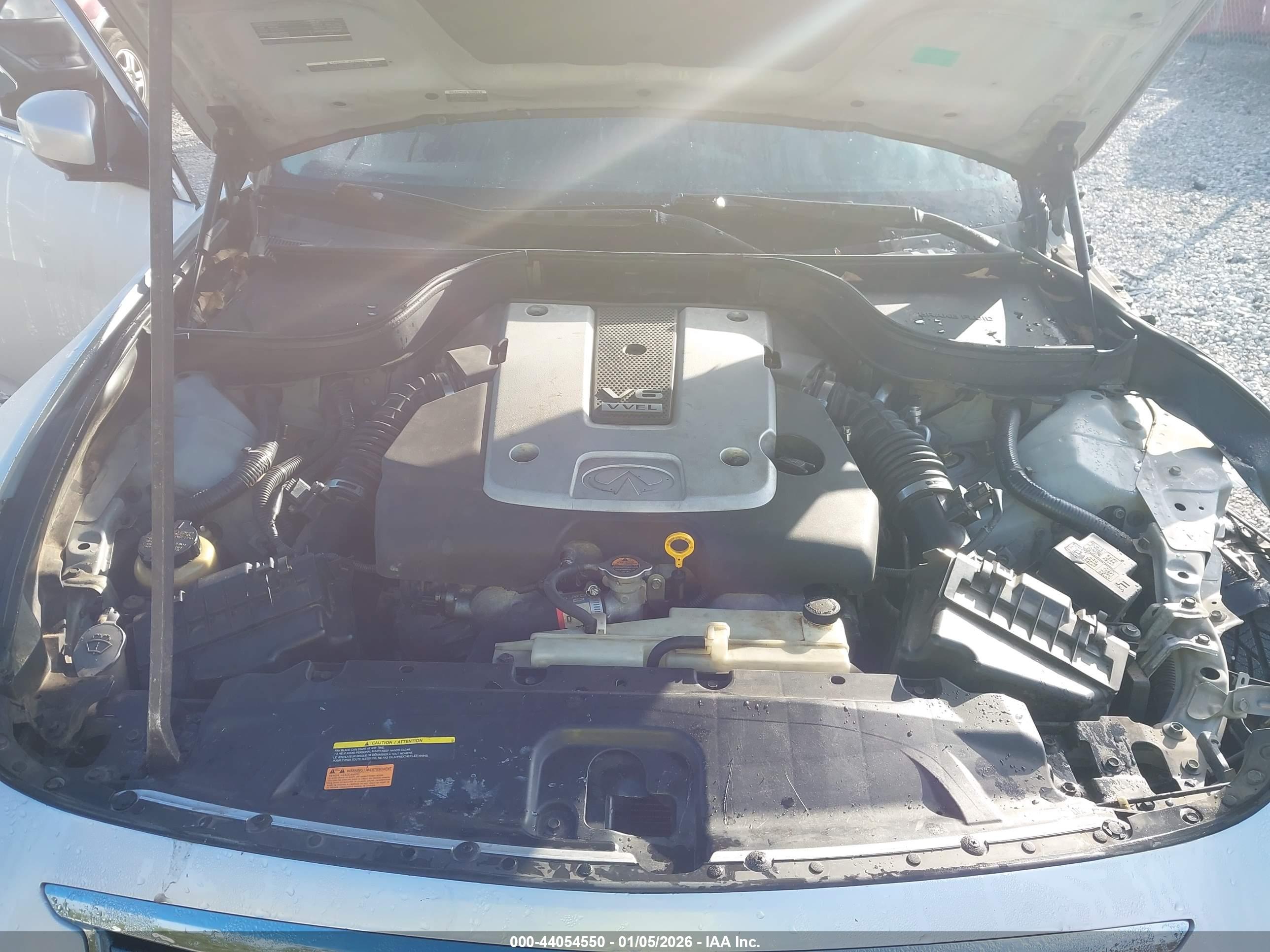 INFINITI G37 image 10