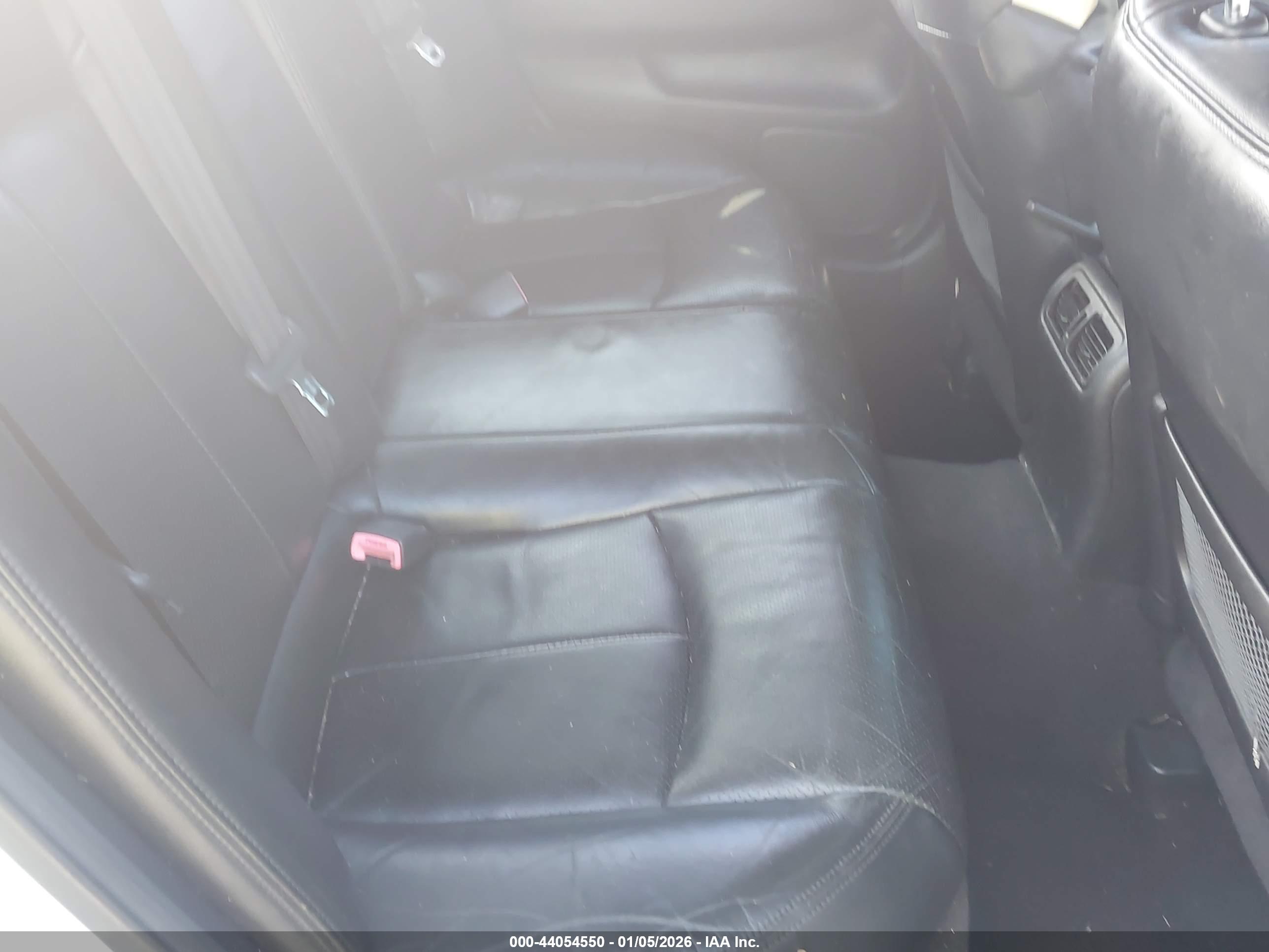 INFINITI G37 image 8