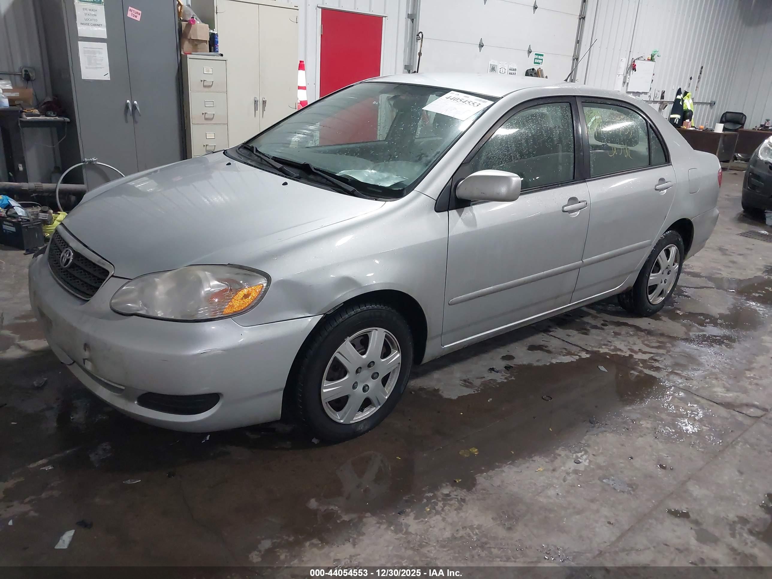 TOYOTA COROLLA image 2