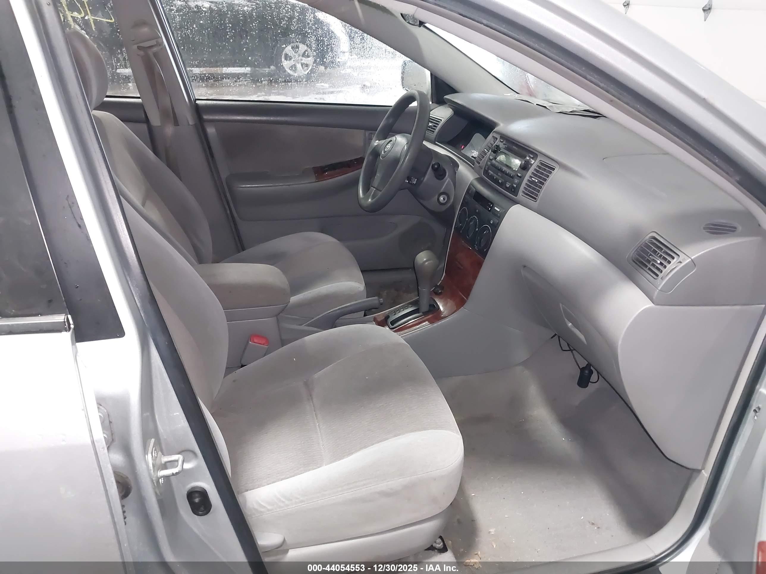 TOYOTA COROLLA image 5