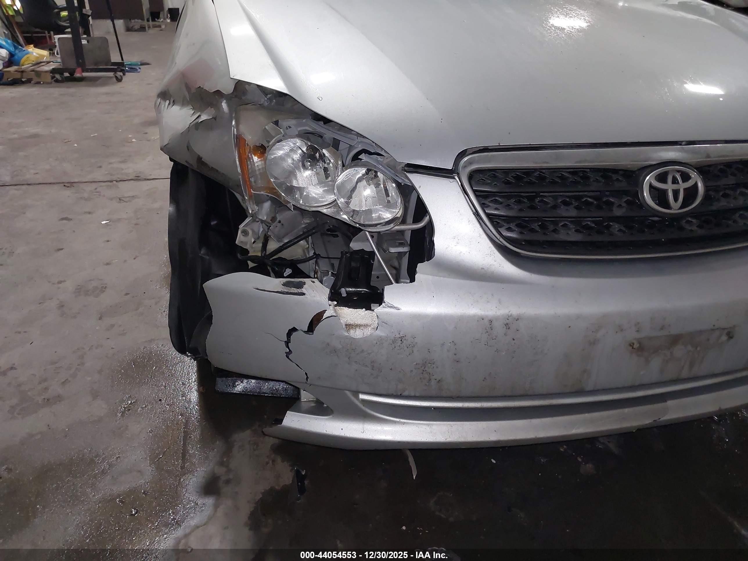TOYOTA COROLLA image 6