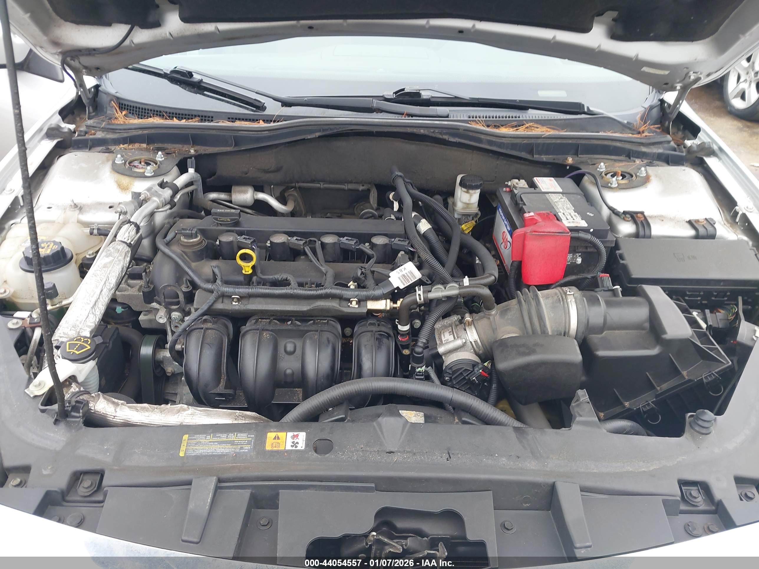 FORD FUSION image 10