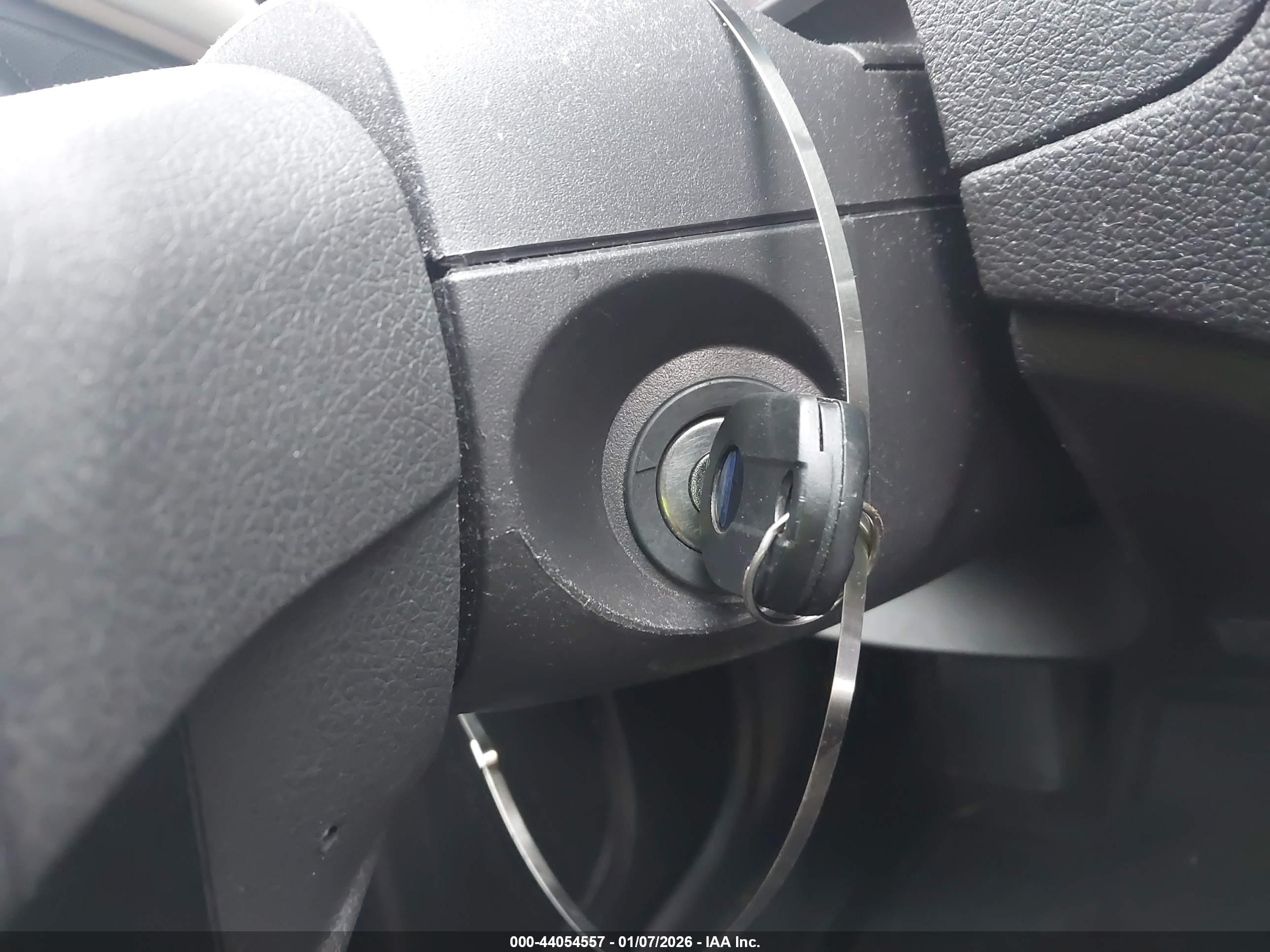 FORD FUSION image 11