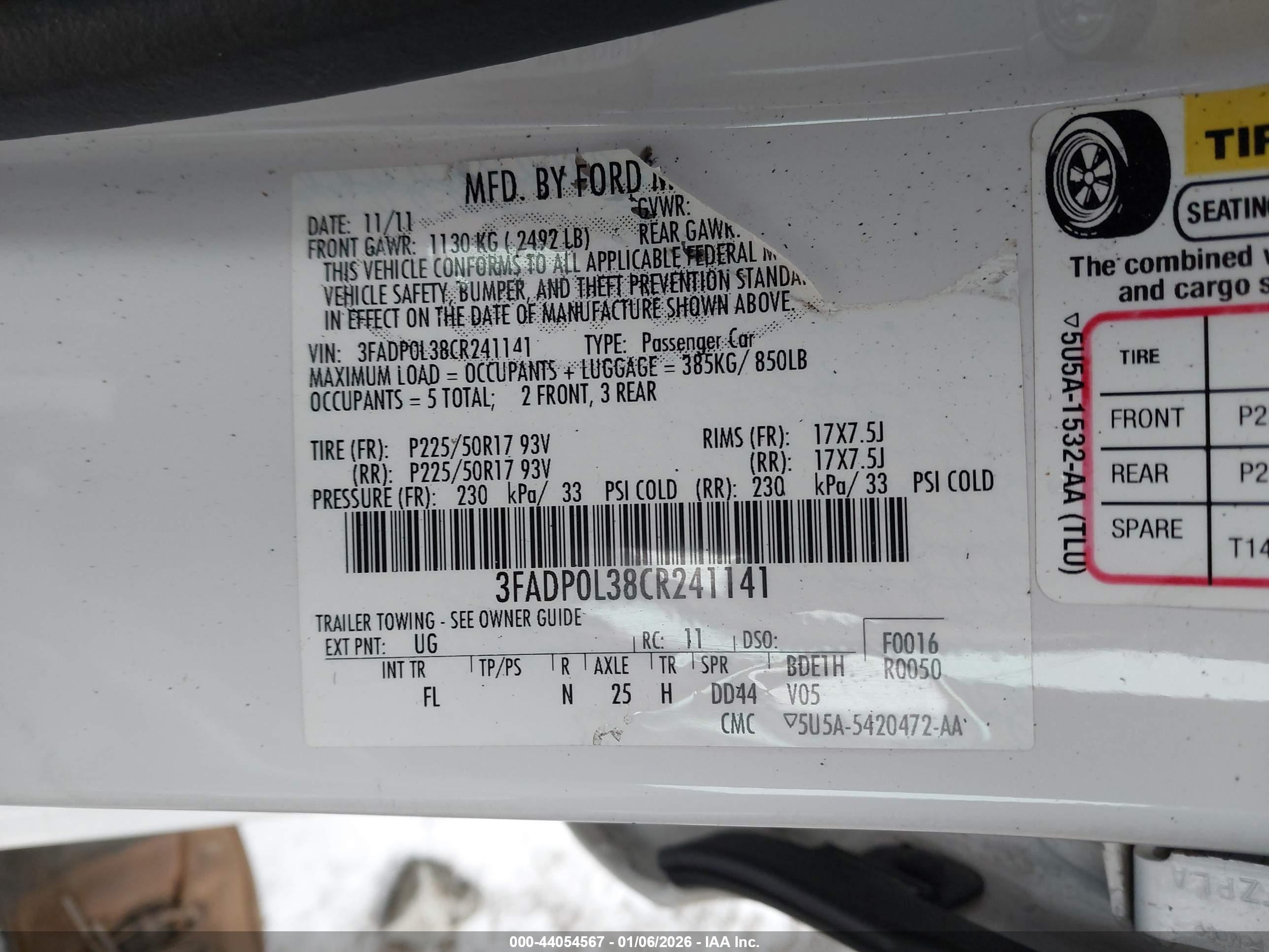 FORD FUSION image 9
