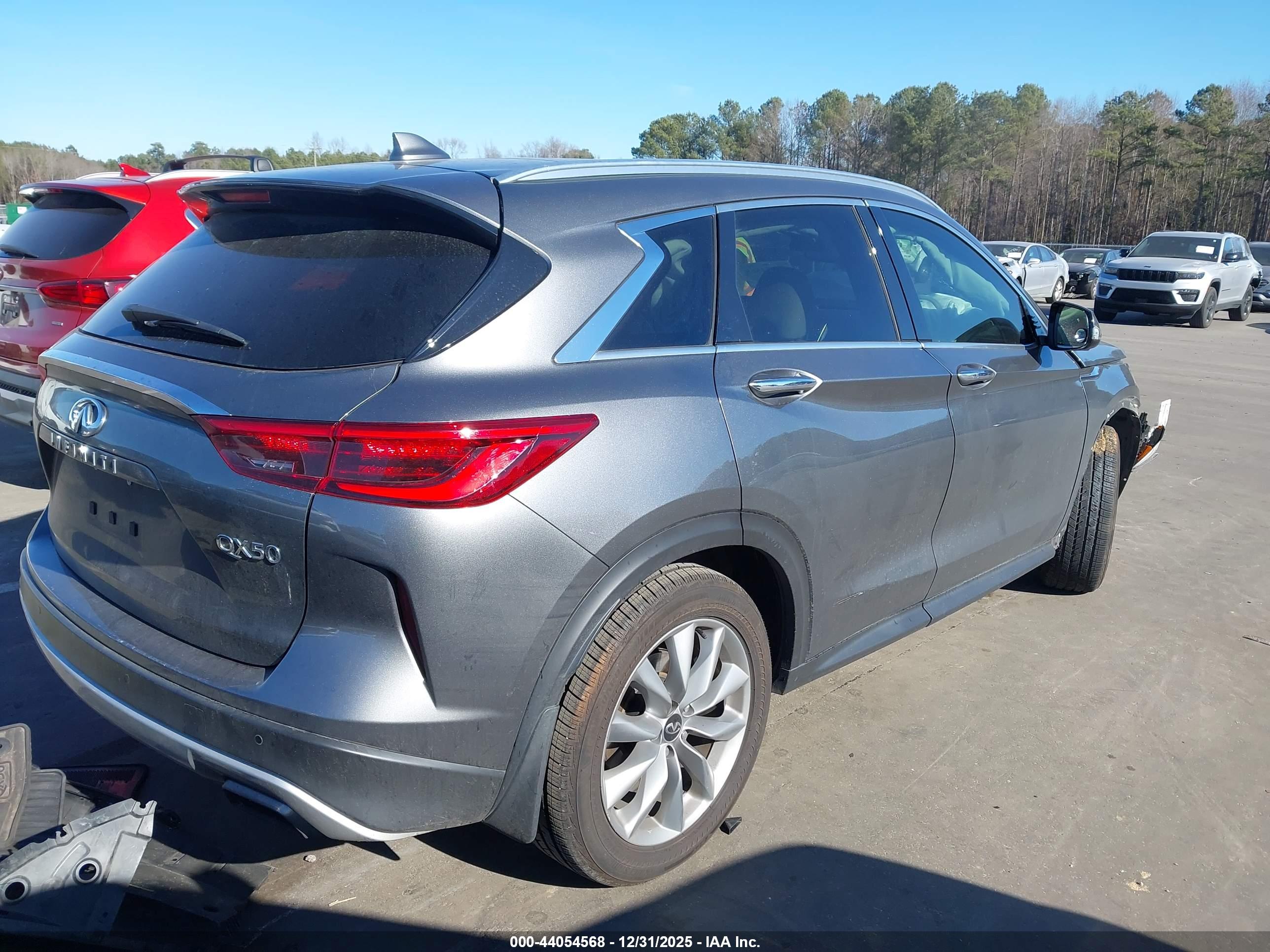 INFINITI QX50 image 4