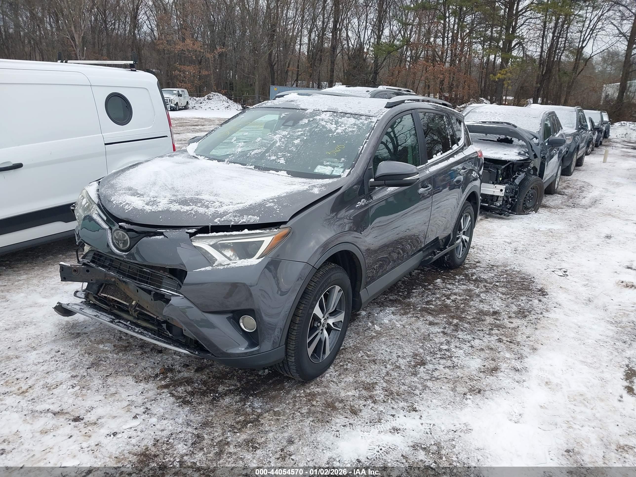 TOYOTA RAV4 image 2