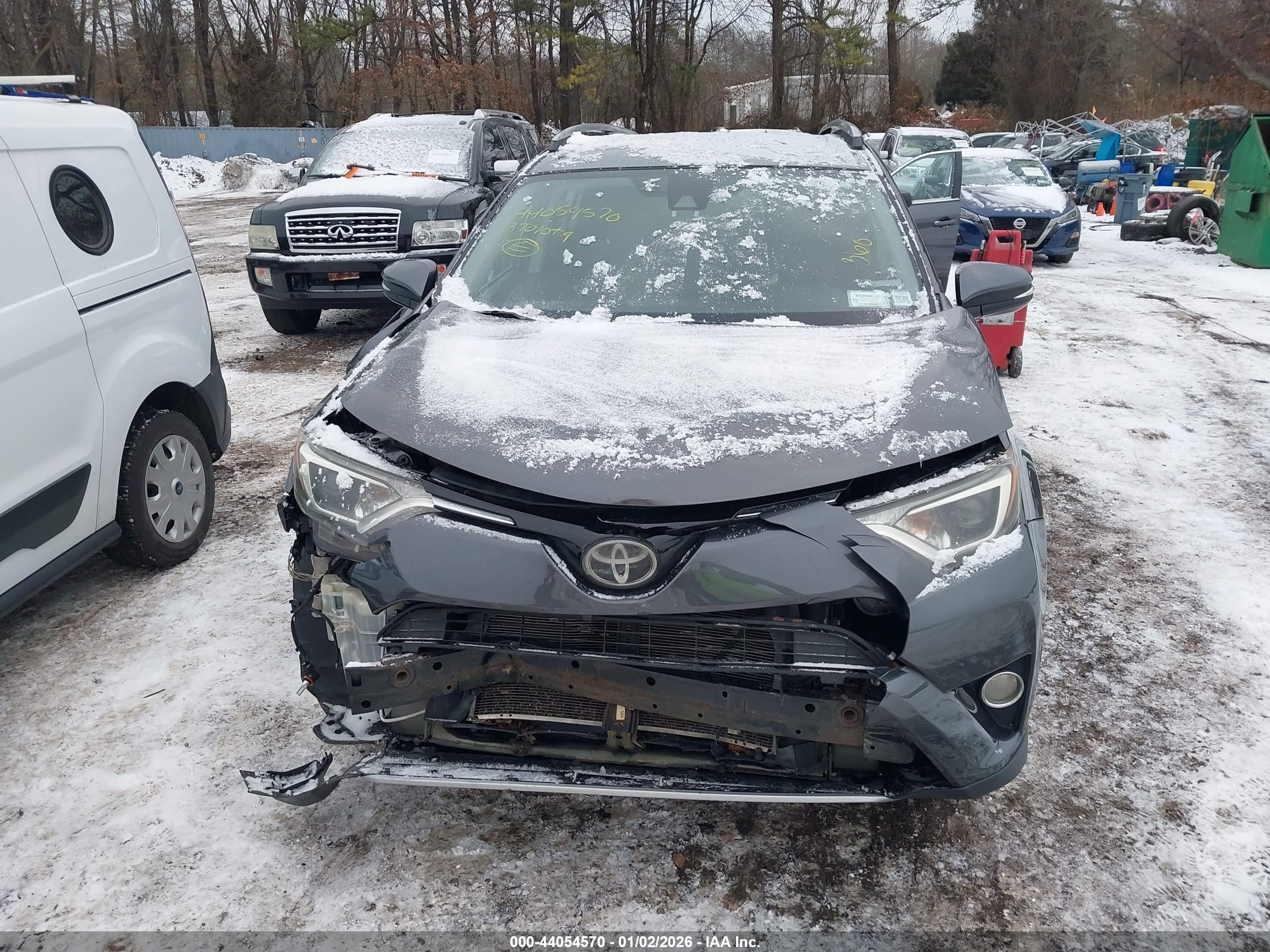 TOYOTA RAV4 image 6