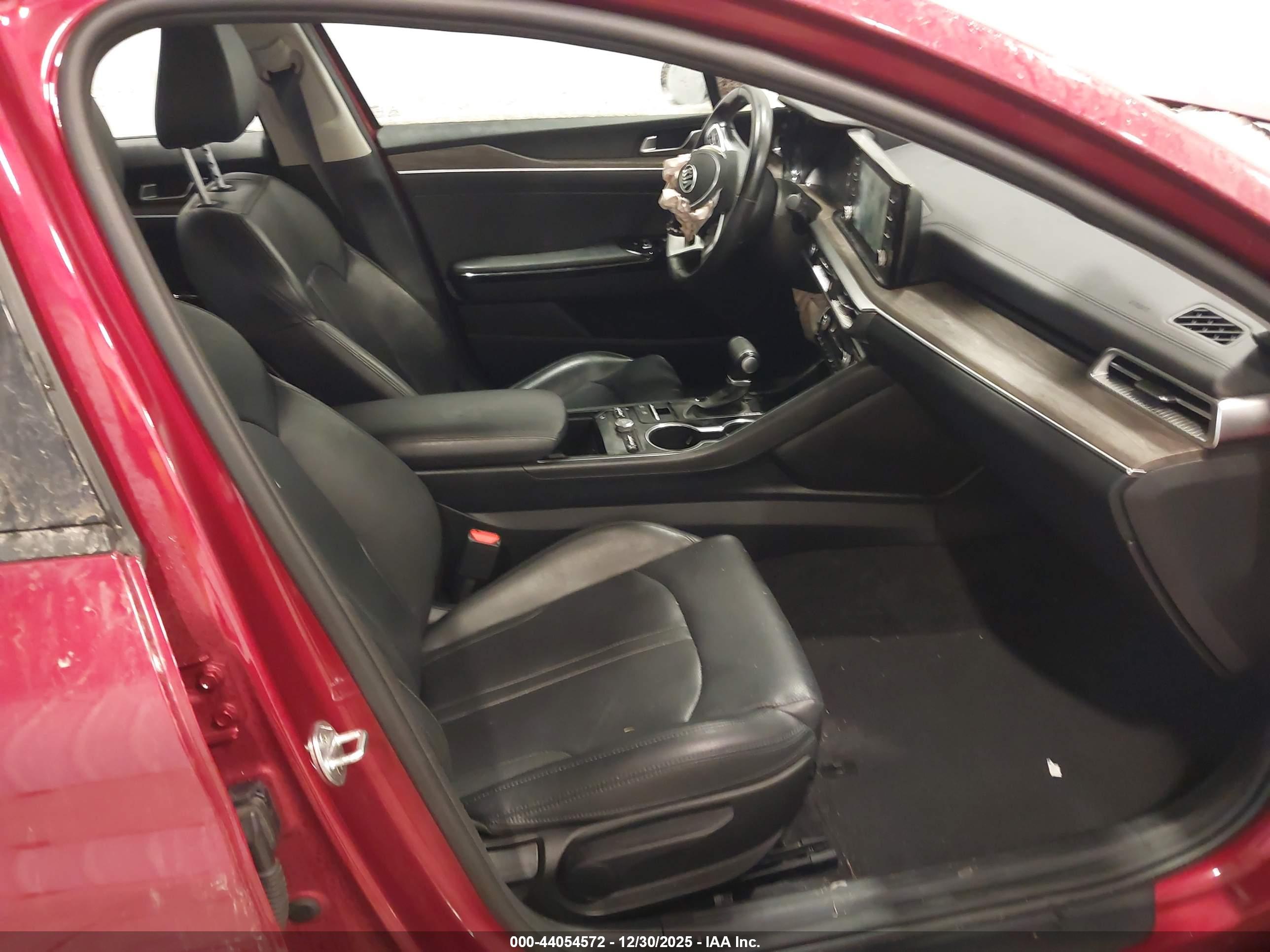KIA K5 image 5