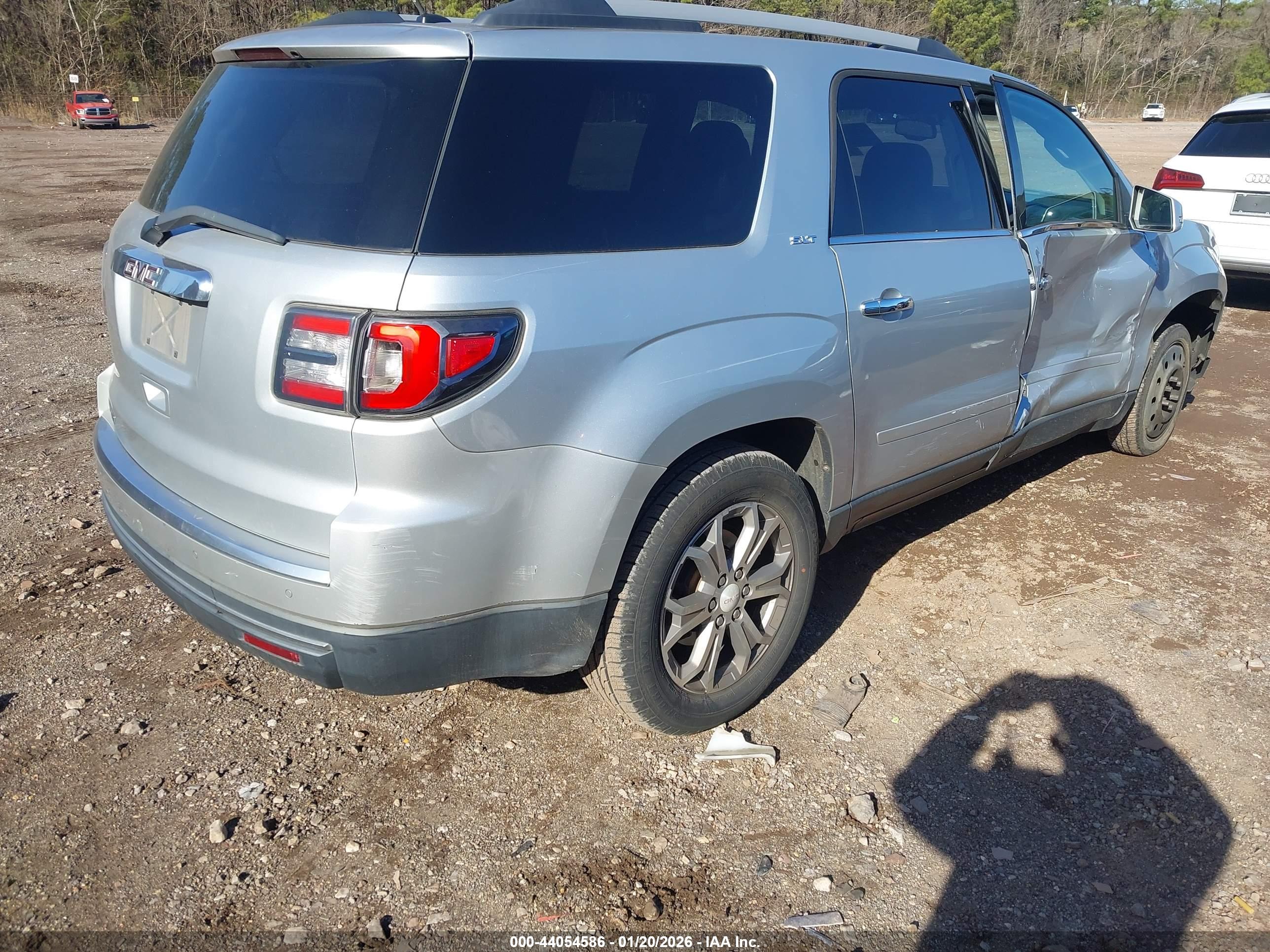 GMC ACADIA image 4