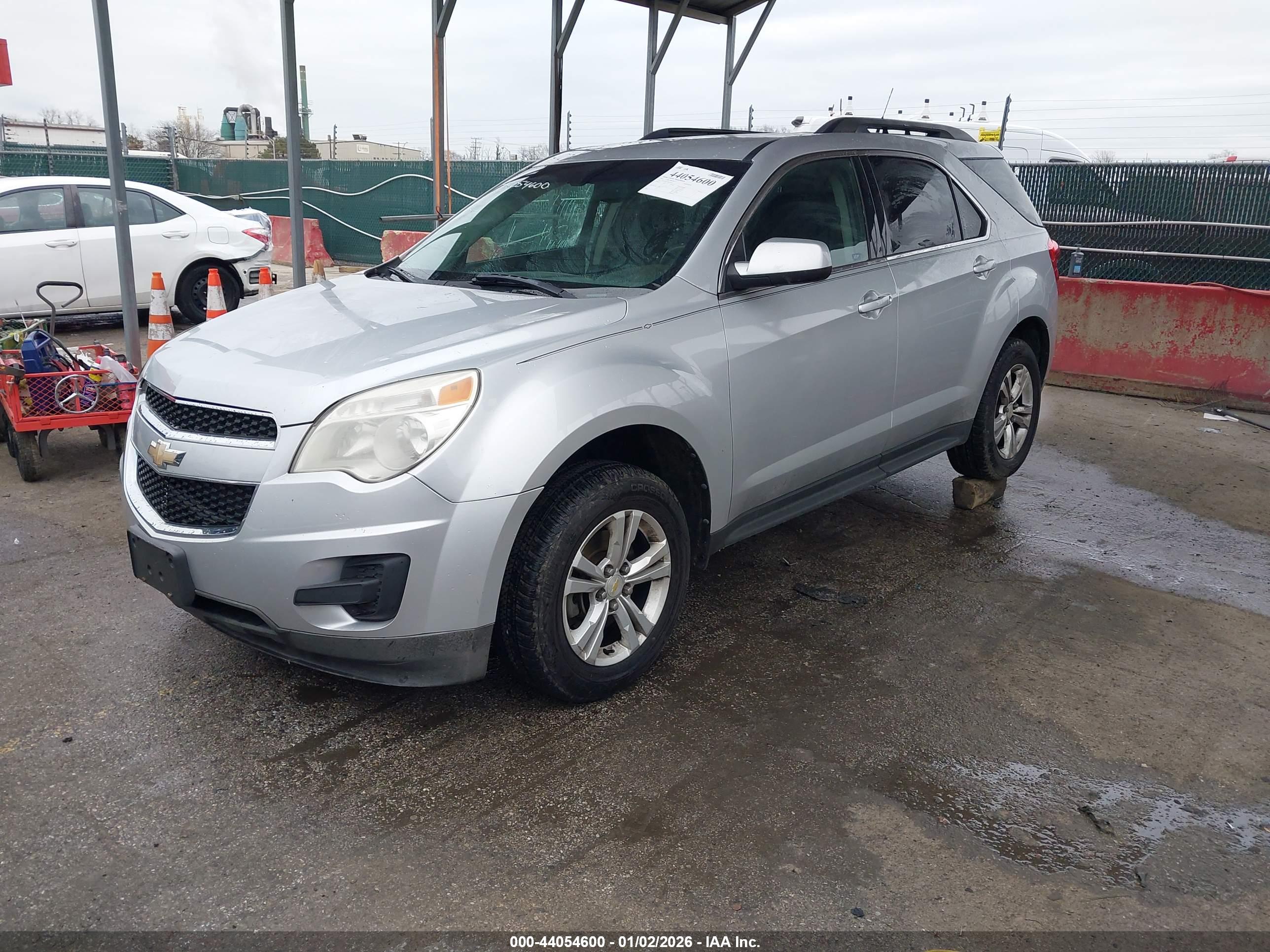 CHEVROLET EQUINOX image 2