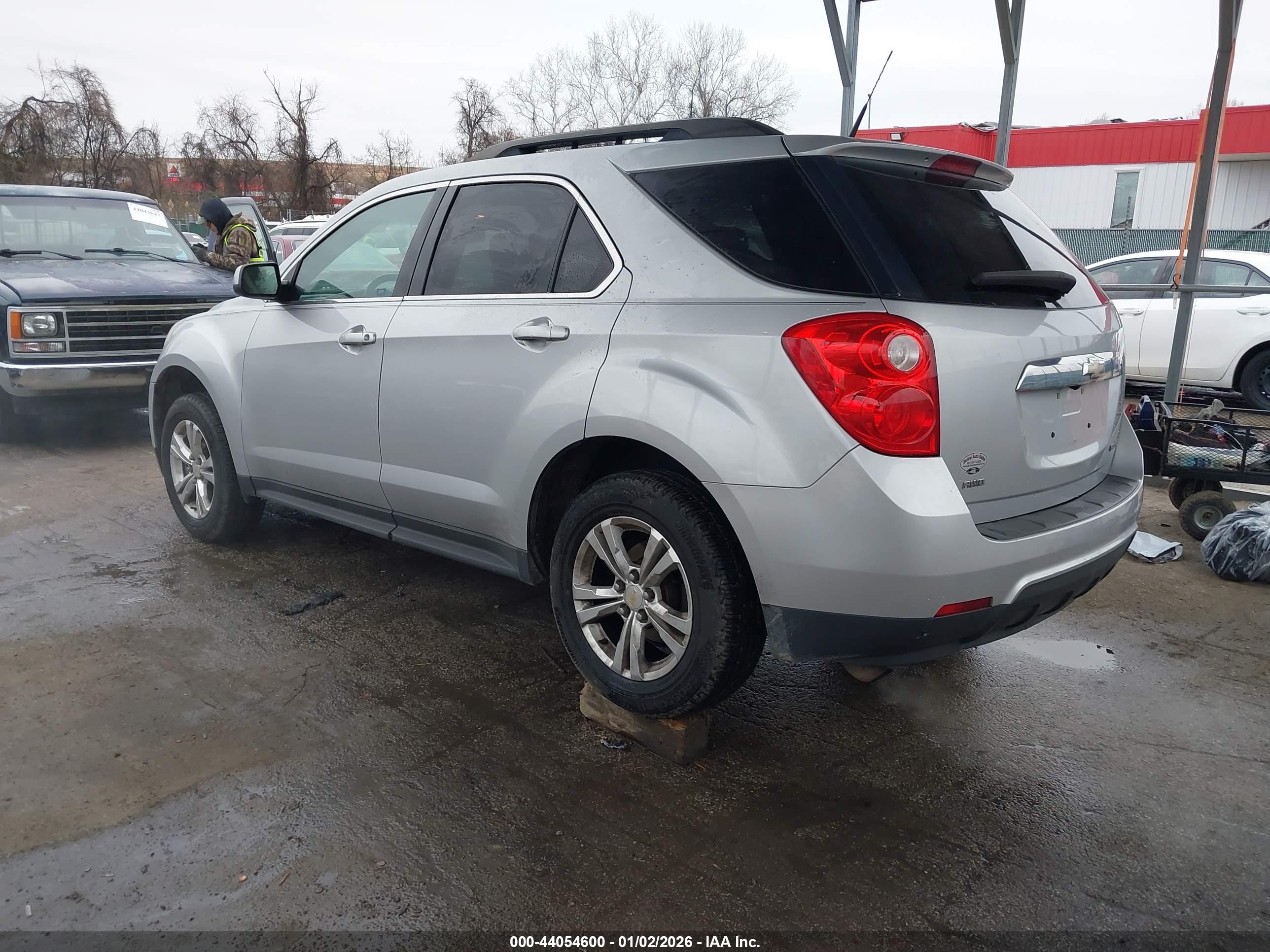 CHEVROLET EQUINOX image 3