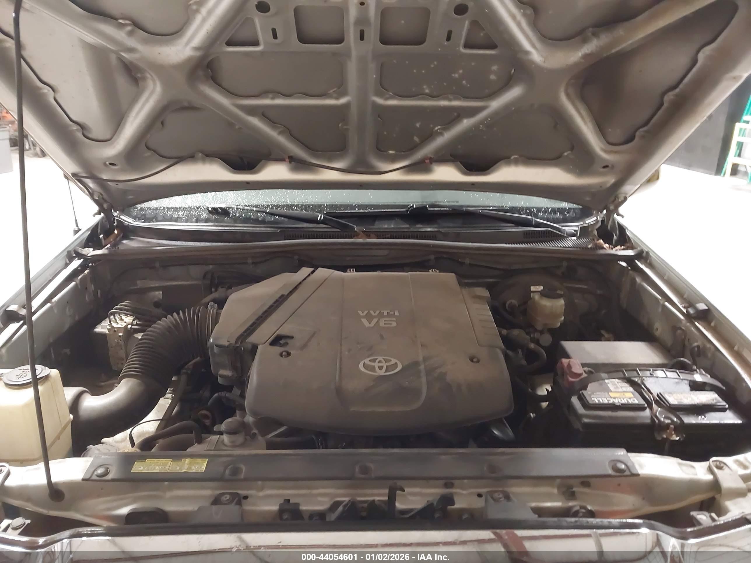 TOYOTA TACOMA image 10