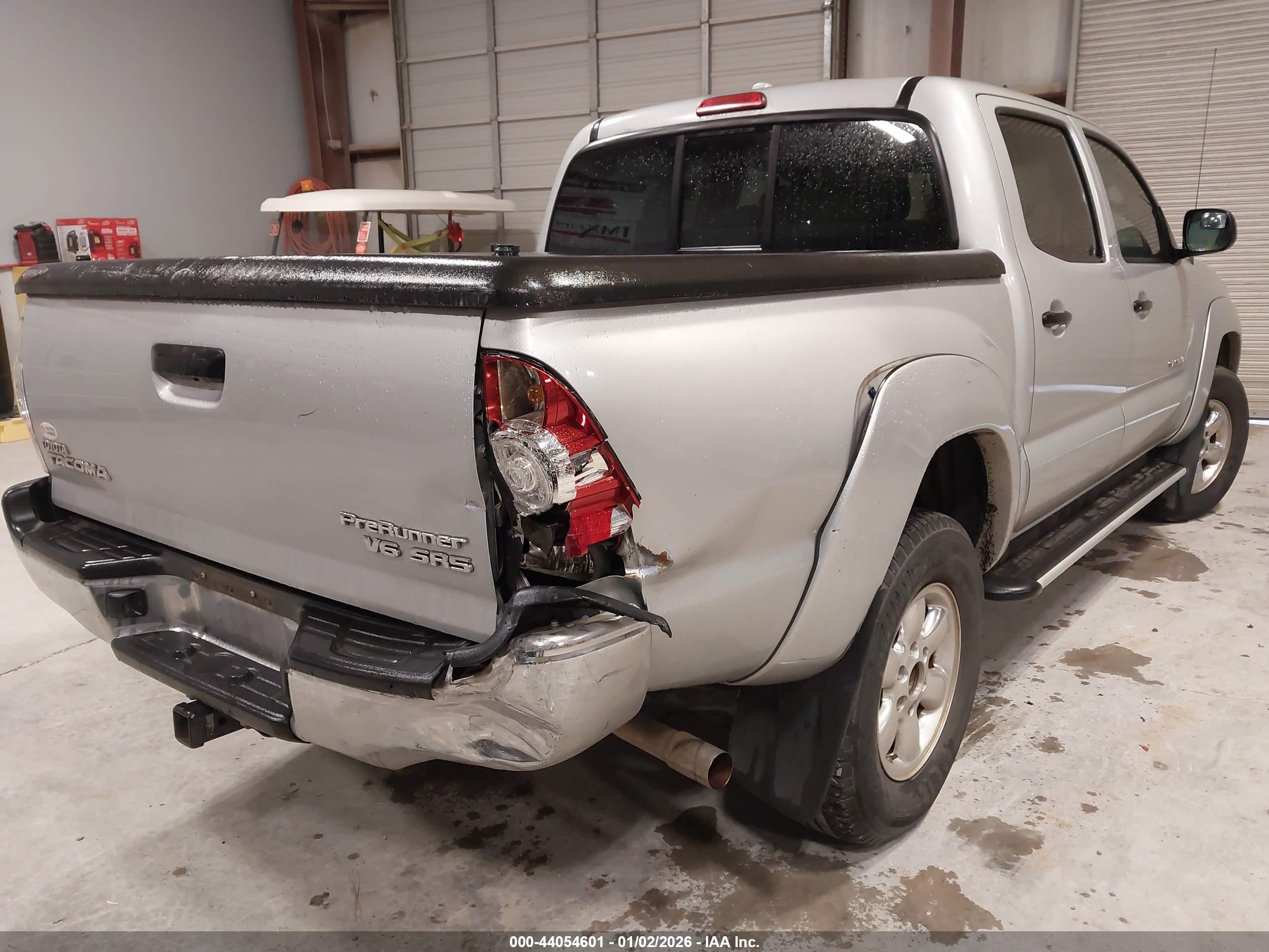 TOYOTA TACOMA image 6